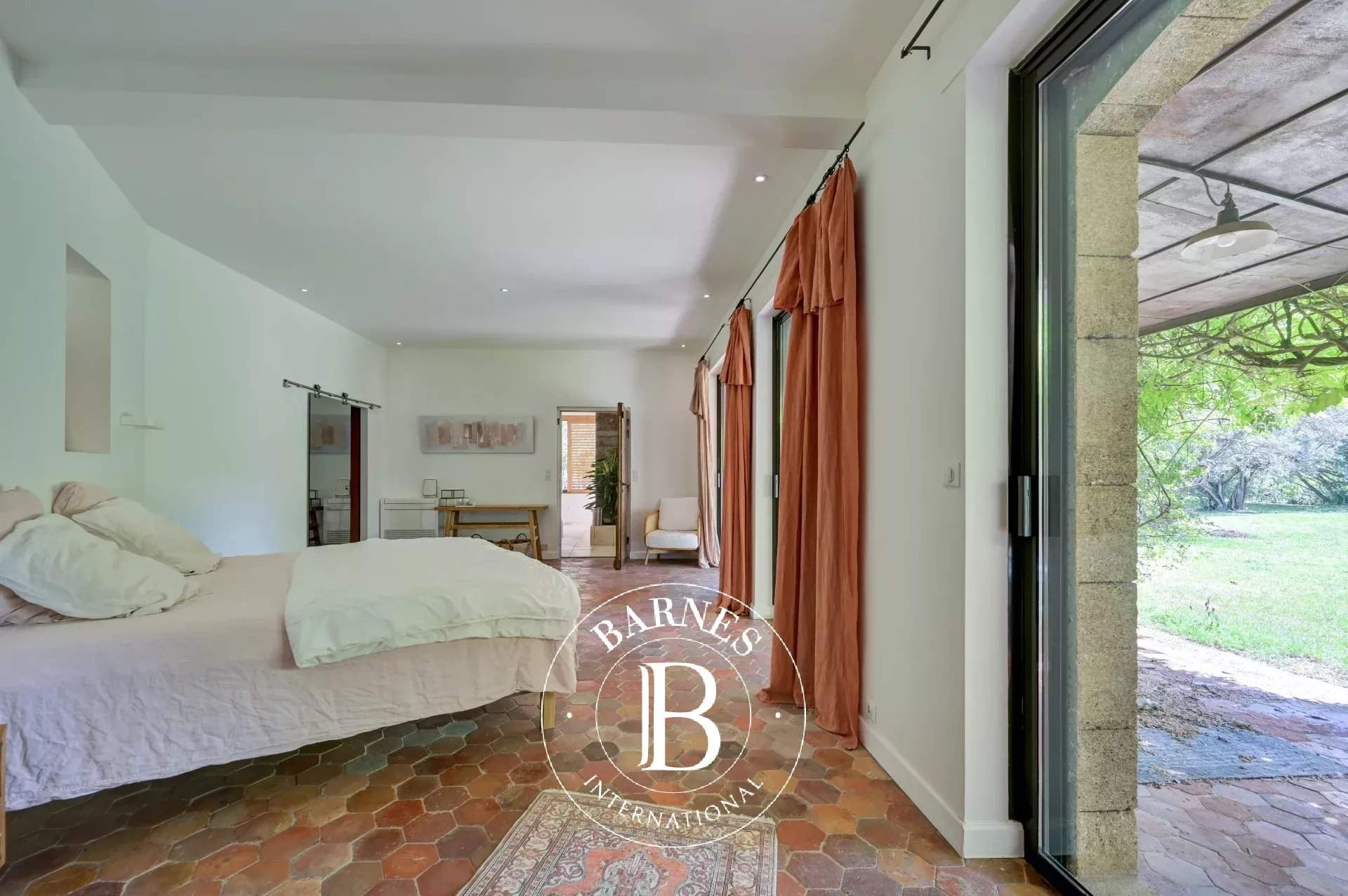 Aix-en-Provence  - House 8 Bedrooms - picture 11