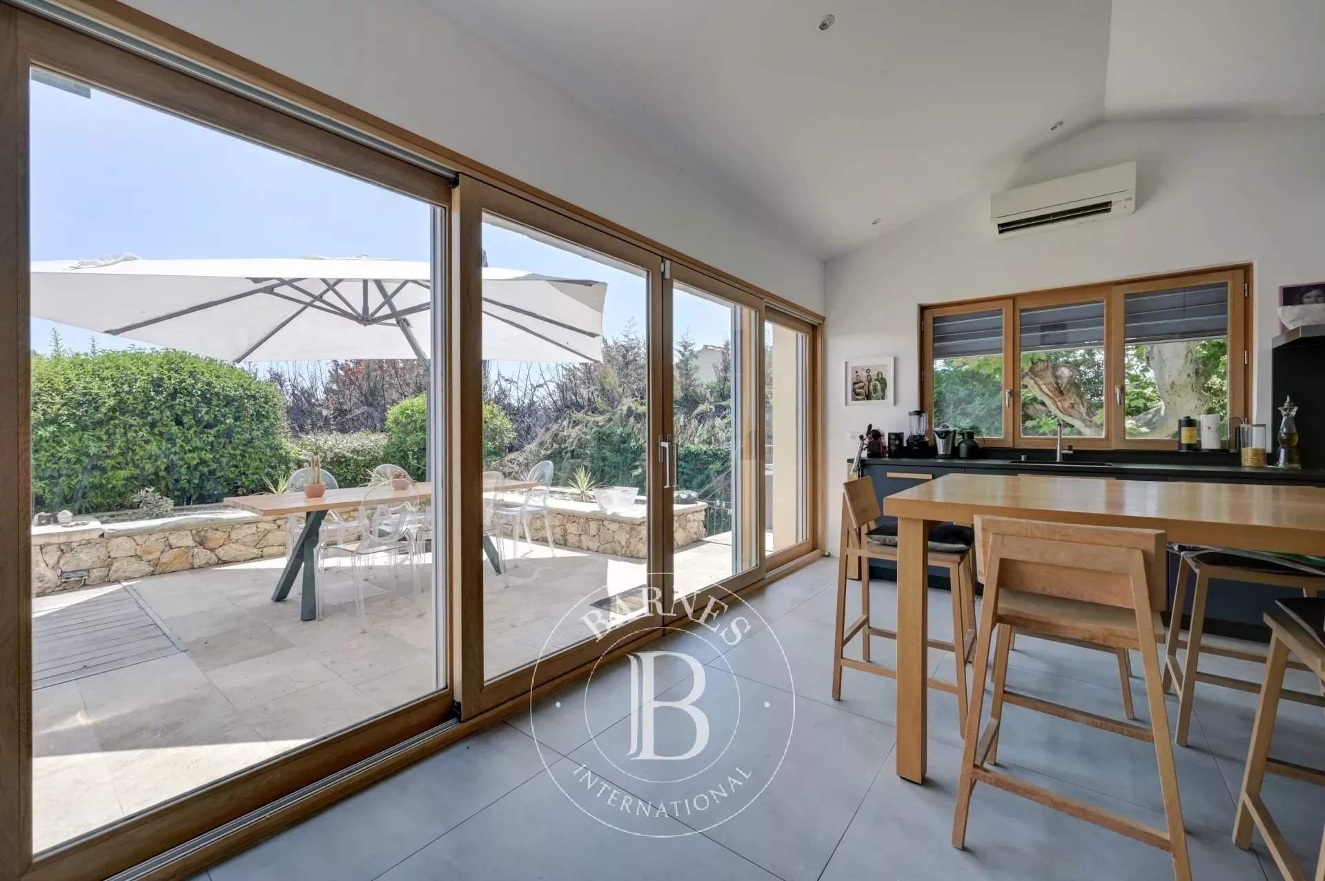 Aix-en-Provence  - House 6 Bedrooms - picture 10