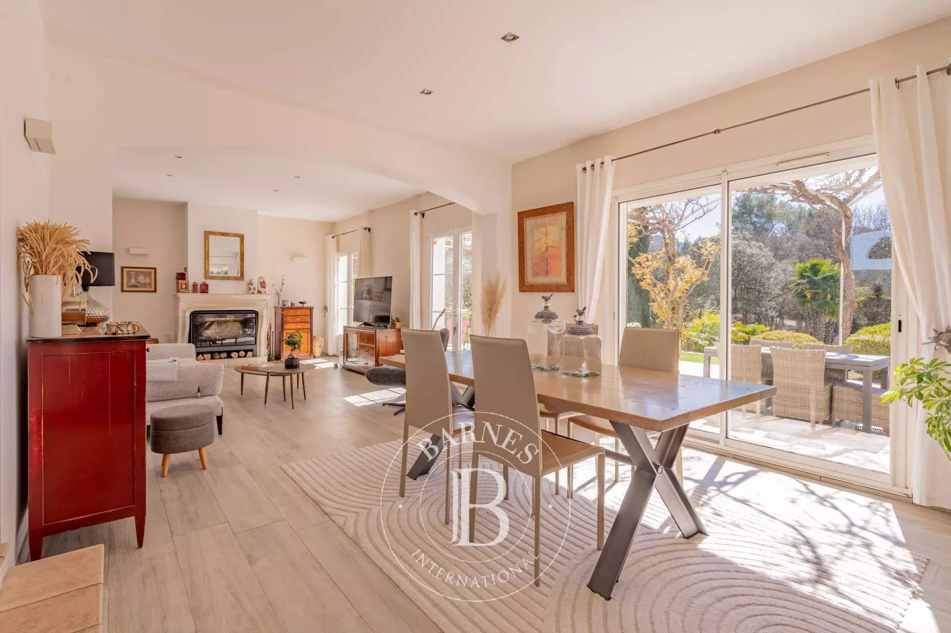 Jouques  - Maison 8 Pi&egrave;ces 5 Chambres - picture 4