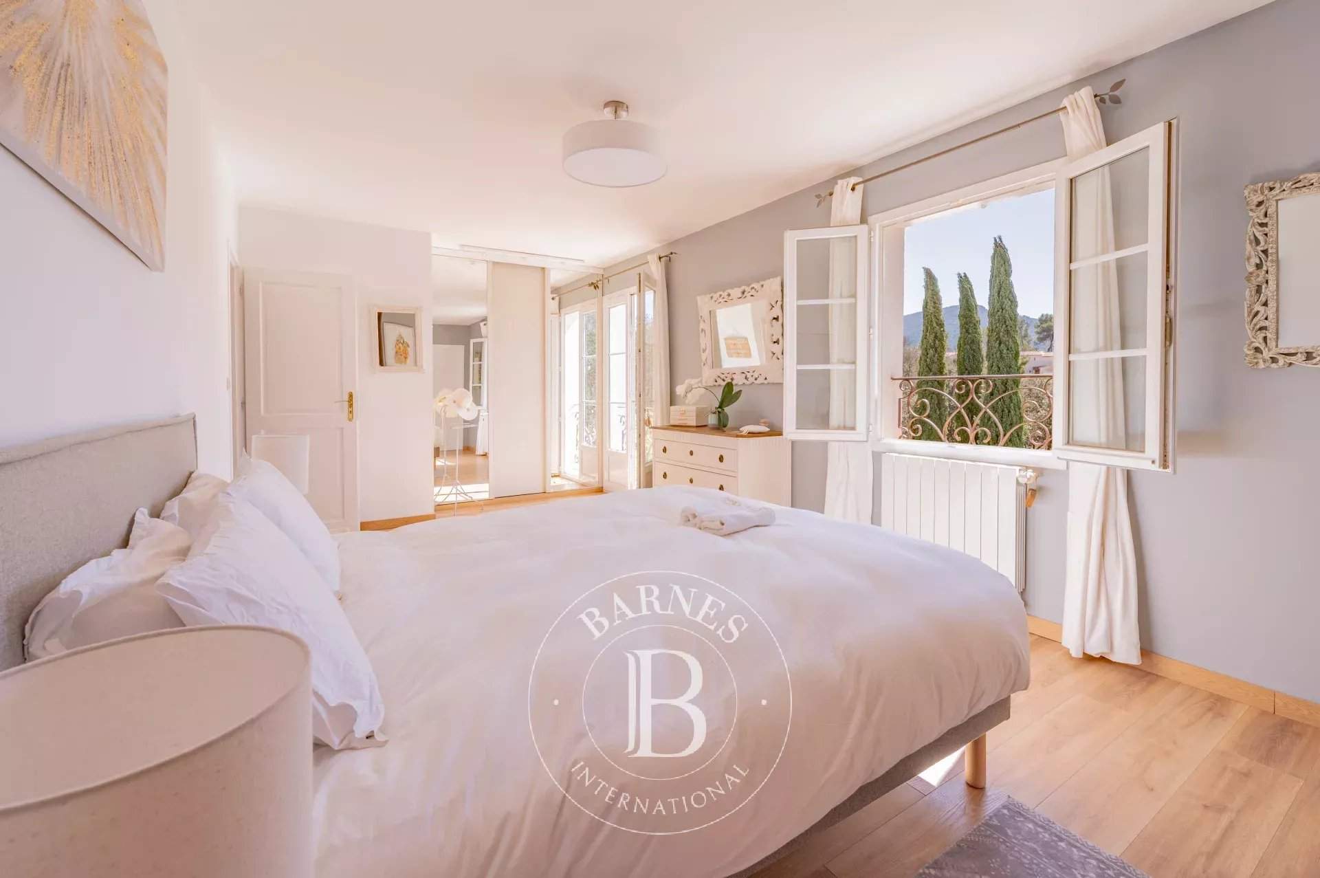 Jouques  - Maison 8 Pi&egrave;ces 5 Chambres - picture 10