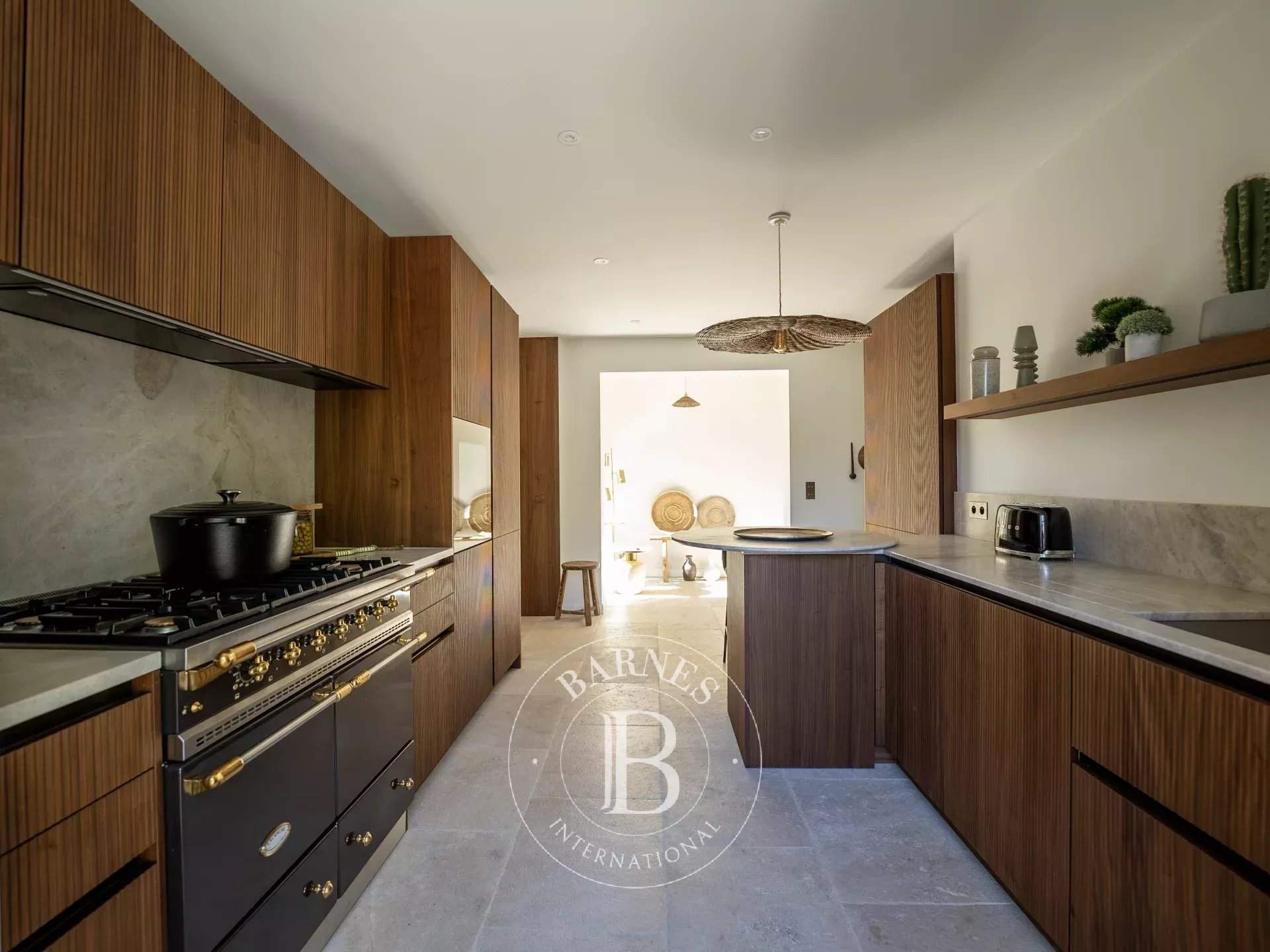Lourmarin  - Property 5 Bedrooms - picture 13