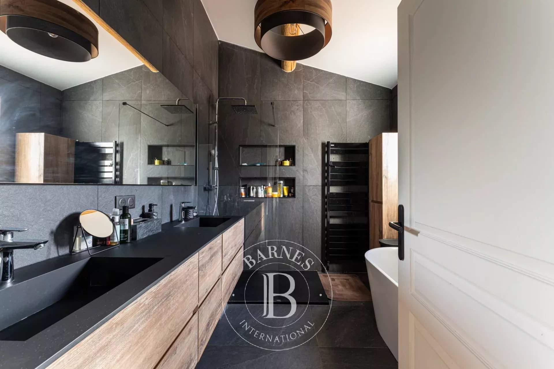 Cabriès  - Maison 6 Pi&egrave;ces 4 Chambres - picture 13