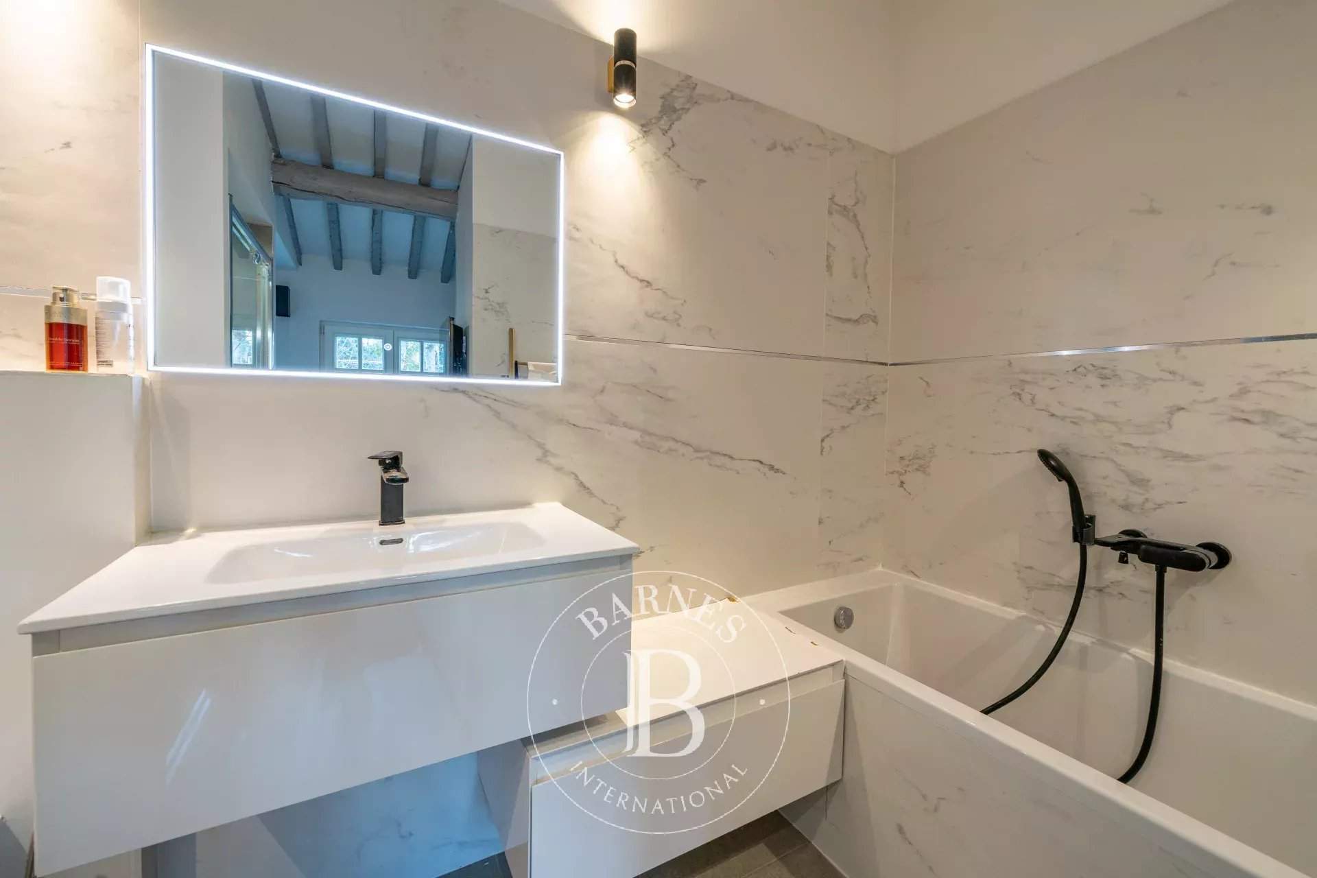 Aix-en-Provence  - House 8 Bedrooms - picture 13