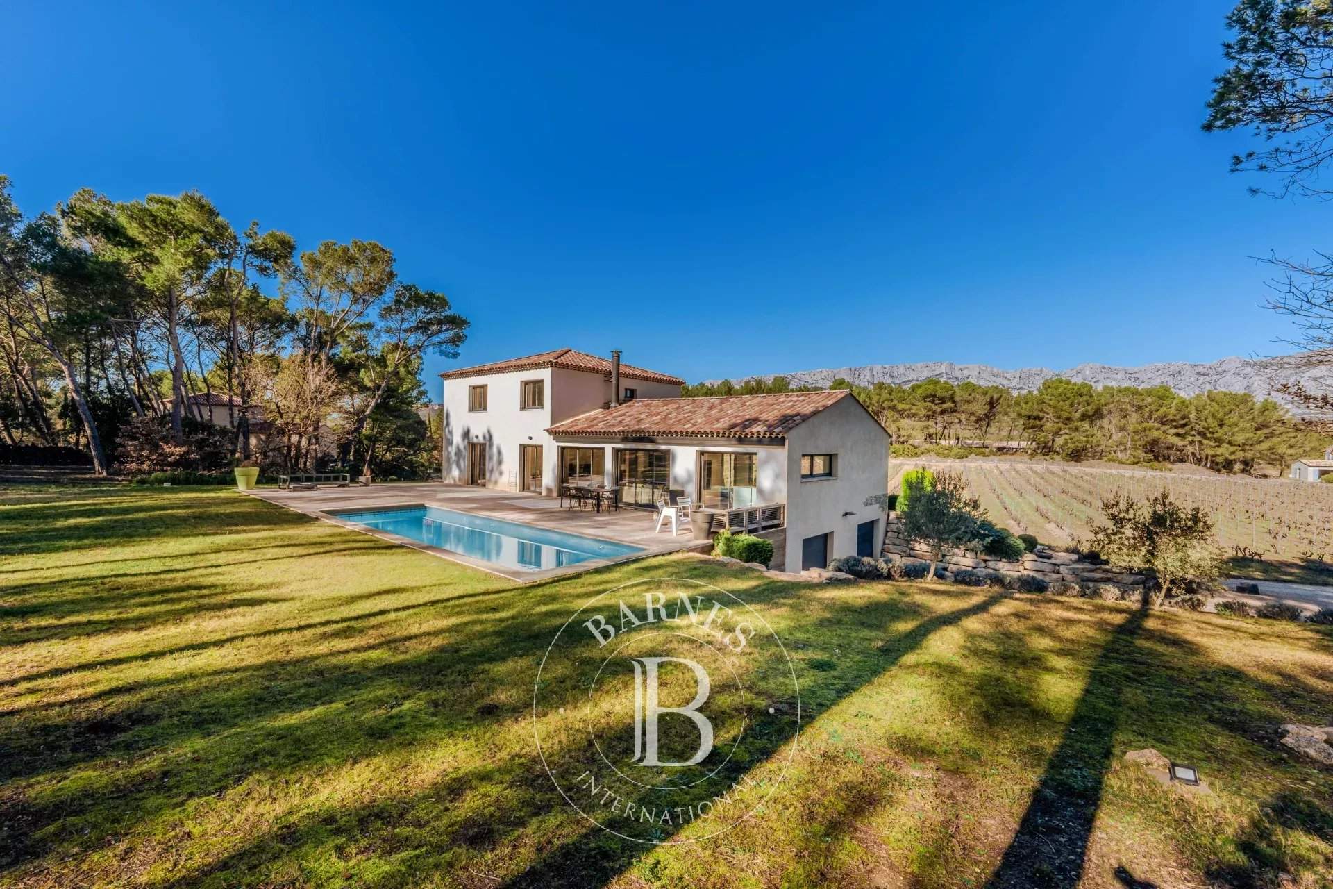 Aix-en-Provence  - House 5 Bedrooms - picture 3