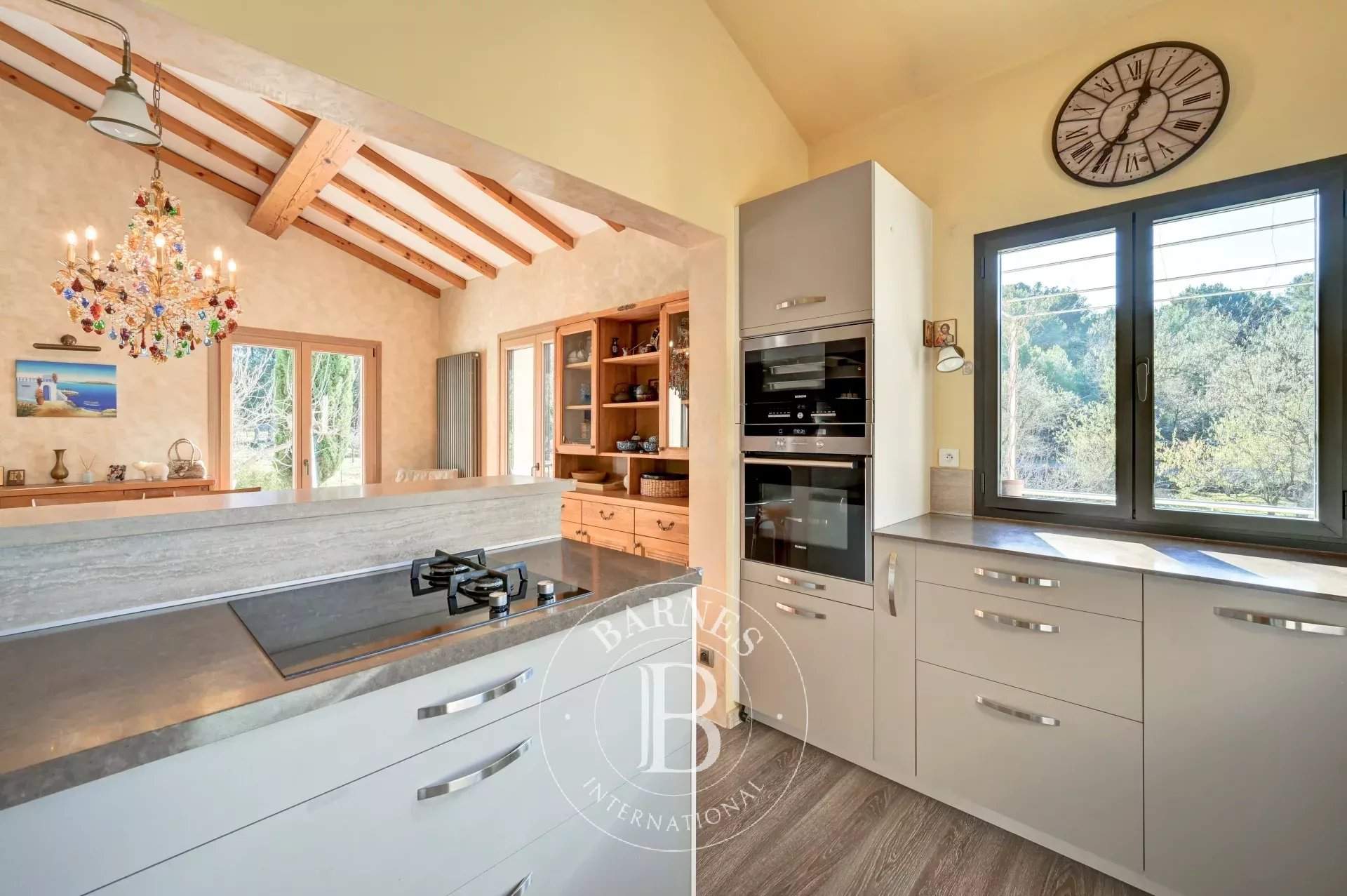 Aix-en-Provence  - Maison 8 Pi&egrave;ces 6 Chambres - picture 9