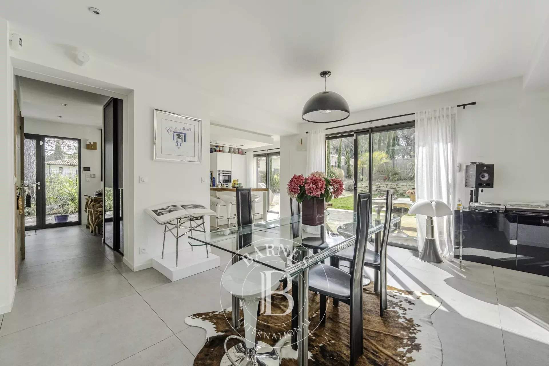 Aix-en-Provence  - Villa 6 Pi&egrave;ces 4 Chambres - picture 9