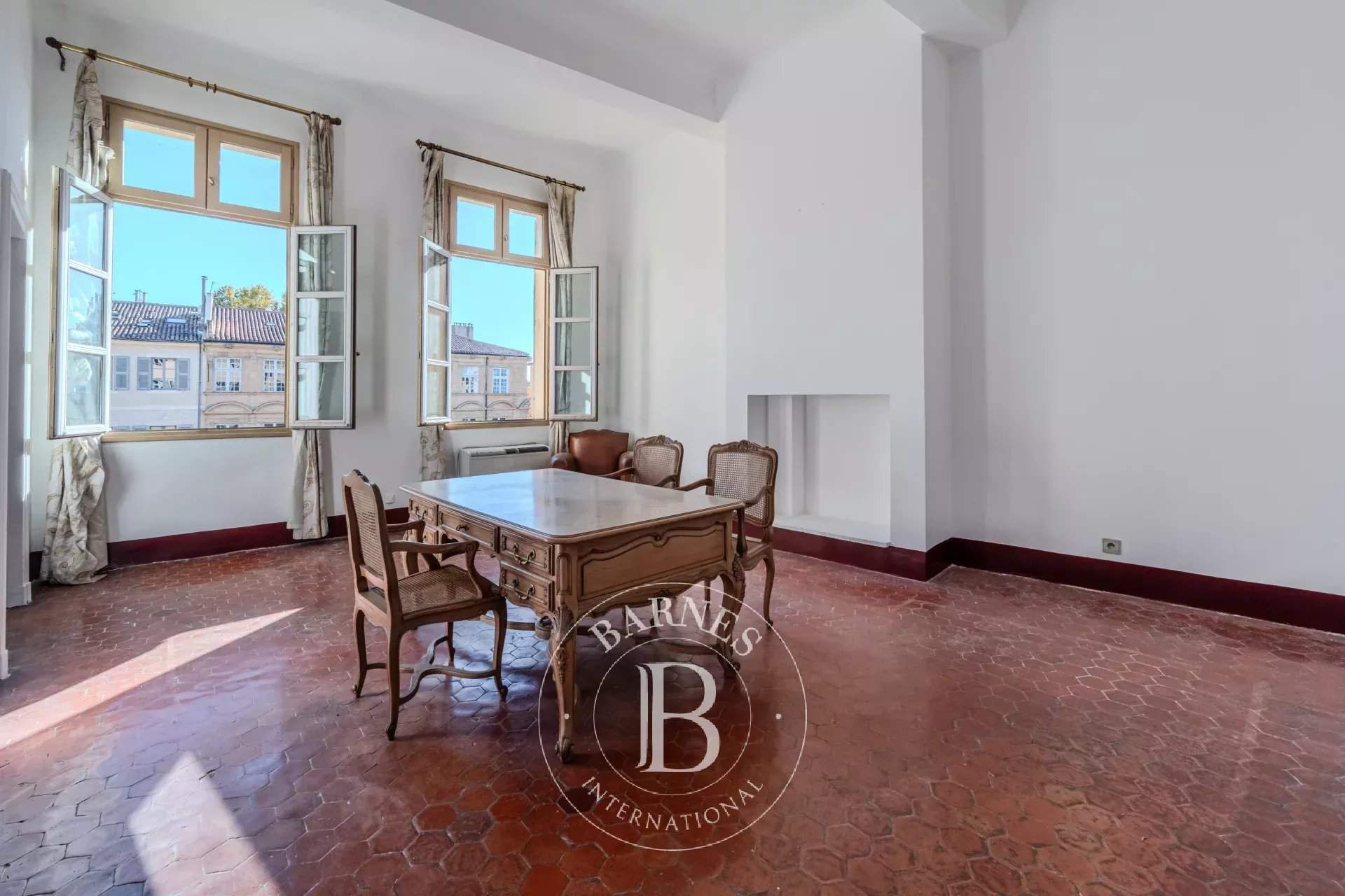 Aix-en-Provence  - Apartment 3 Bedrooms - picture 5