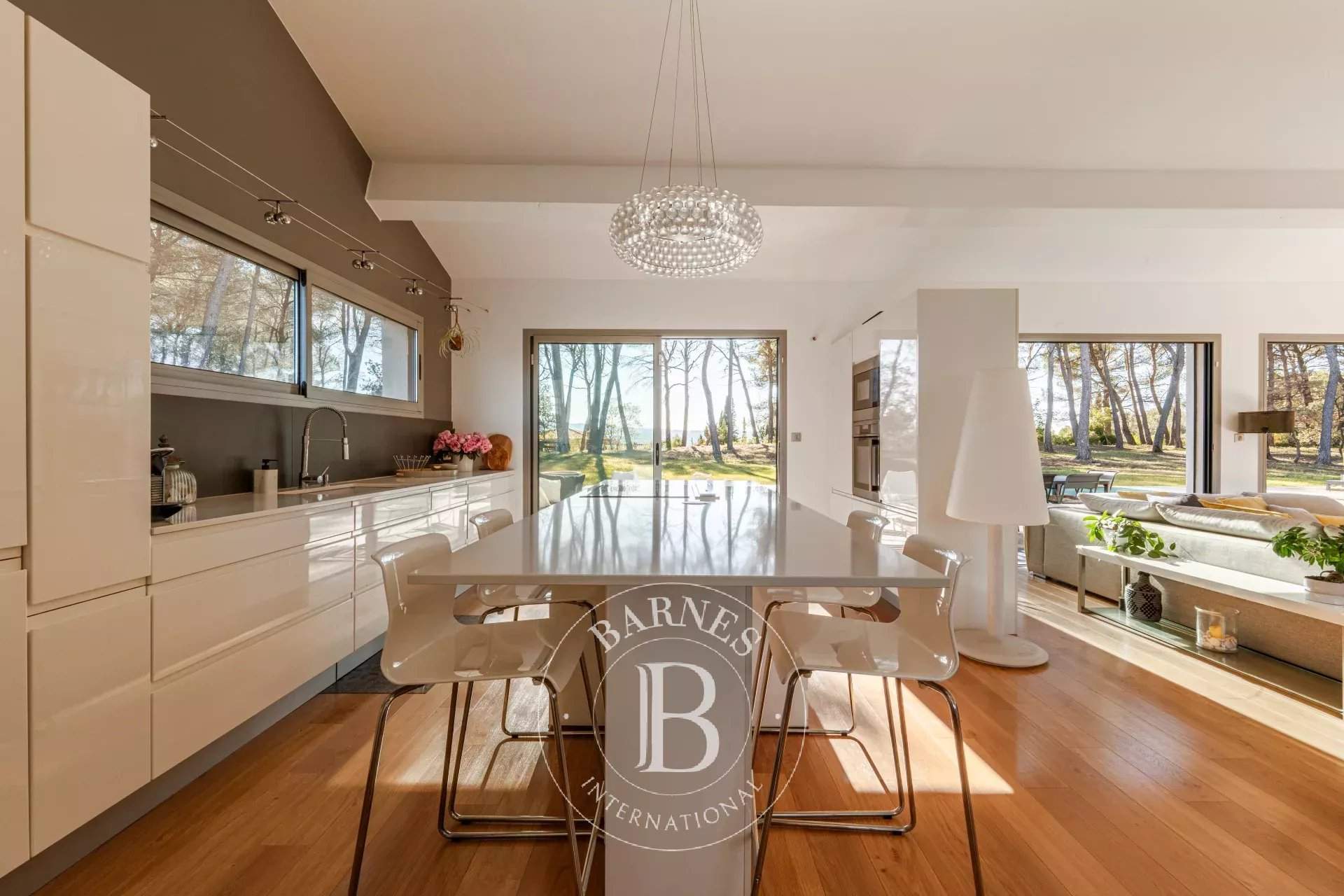 Aix-en-Provence  - House 5 Bedrooms - picture 6