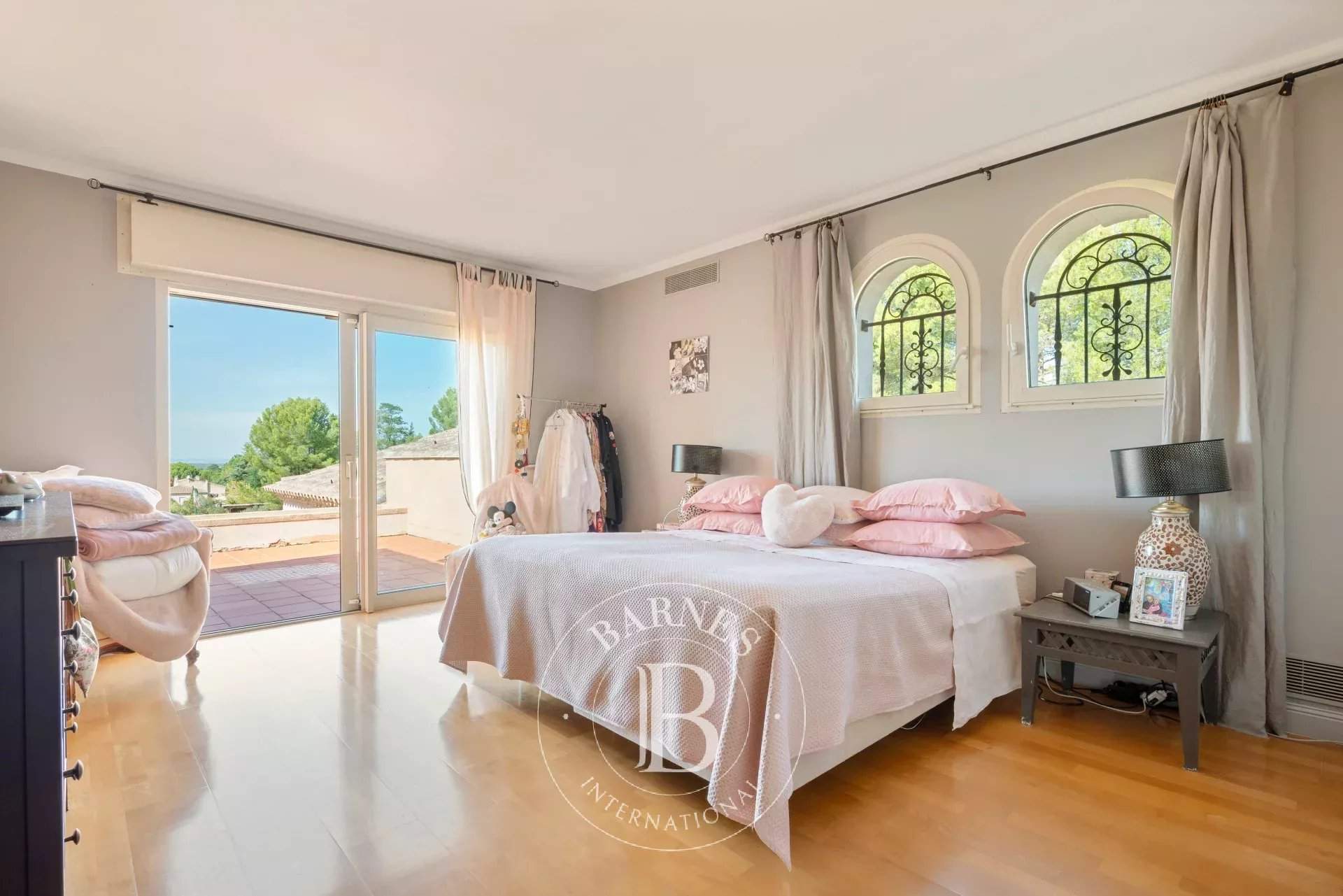 Aix-en-Provence  - Property 6 Bedrooms - picture 12