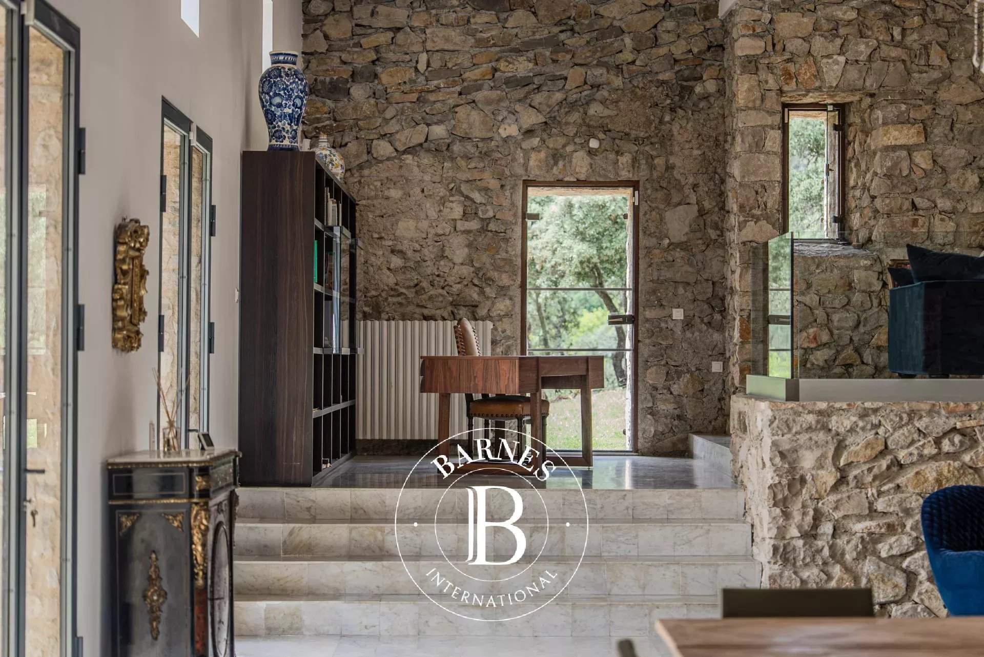 Aix-en-Provence  - Property 7 Bedrooms - picture 9