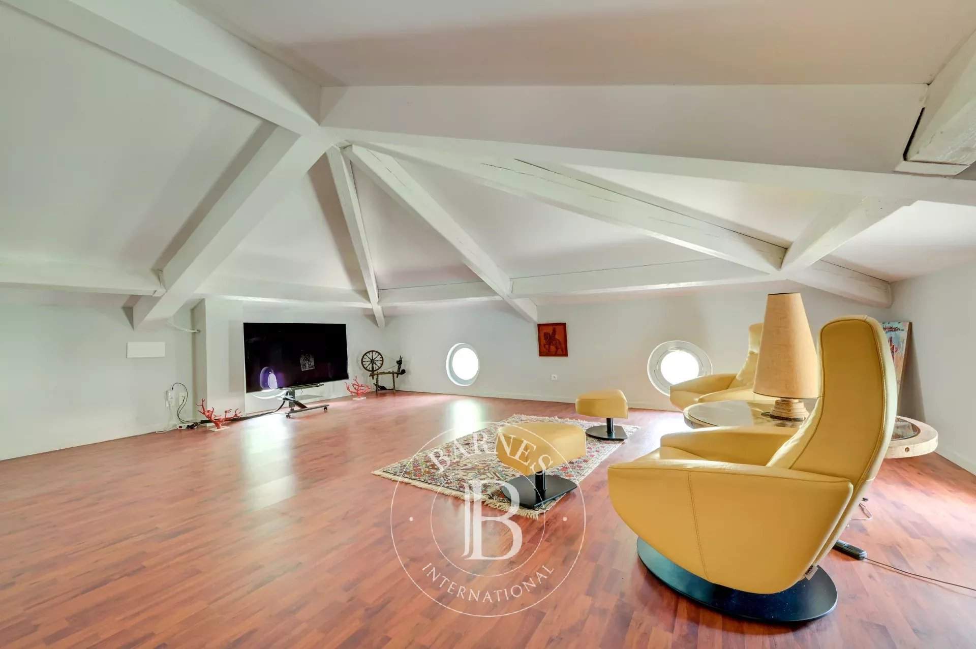Aix-en-Provence  - House 4 Bedrooms - picture 17