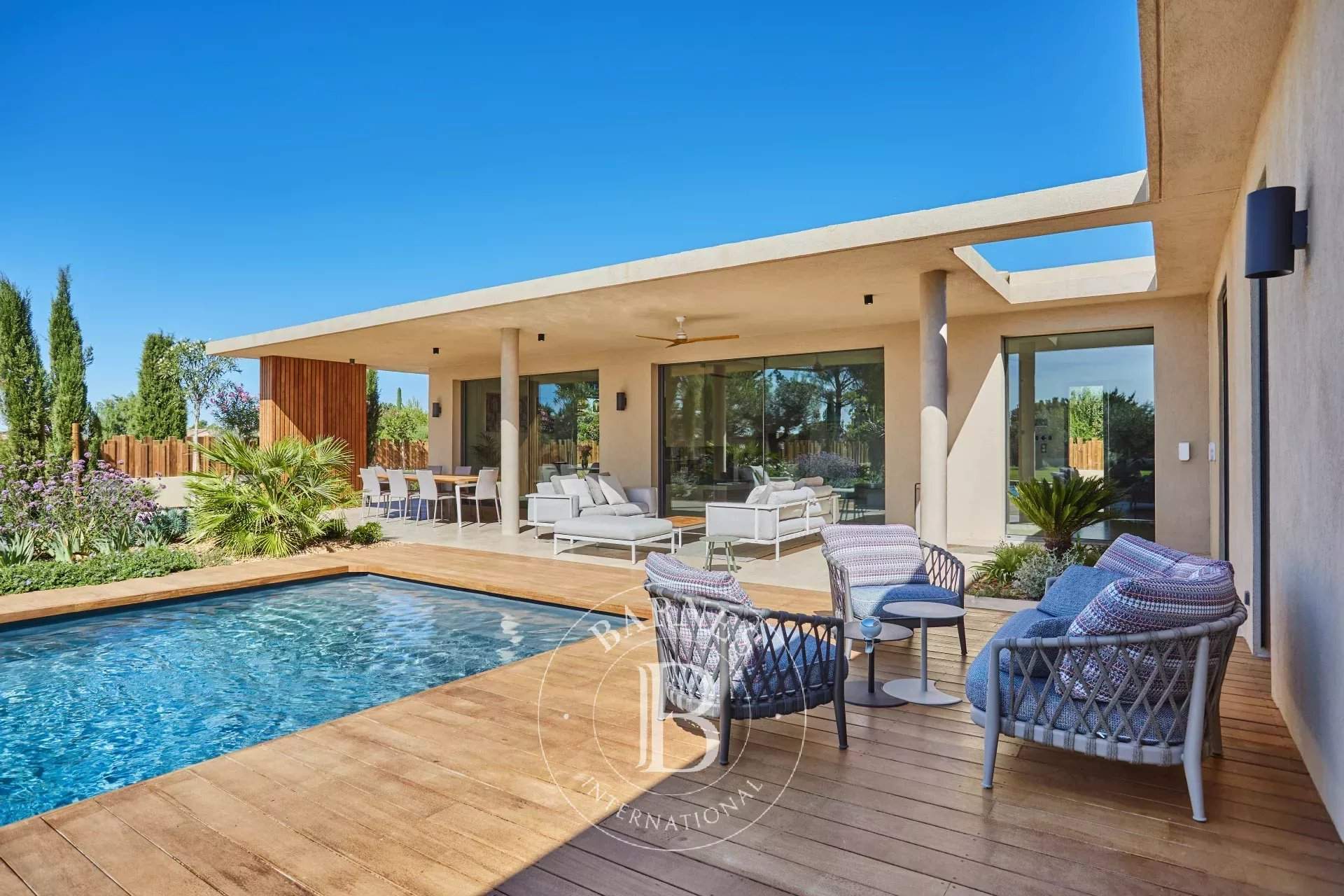 Aix-en-Provence  - Maison 8 Pi&egrave;ces 5 Chambres - picture 20