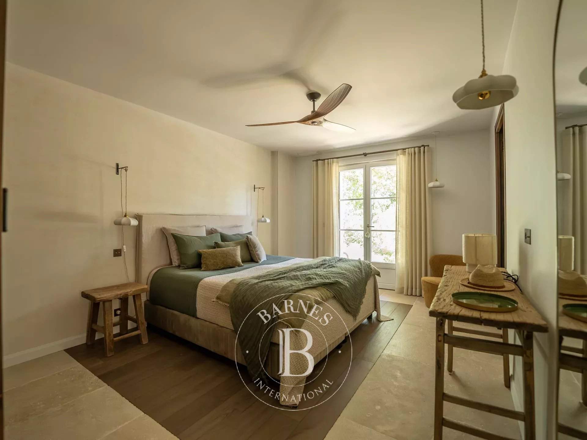 Lourmarin  - Property 5 Bedrooms - picture 19