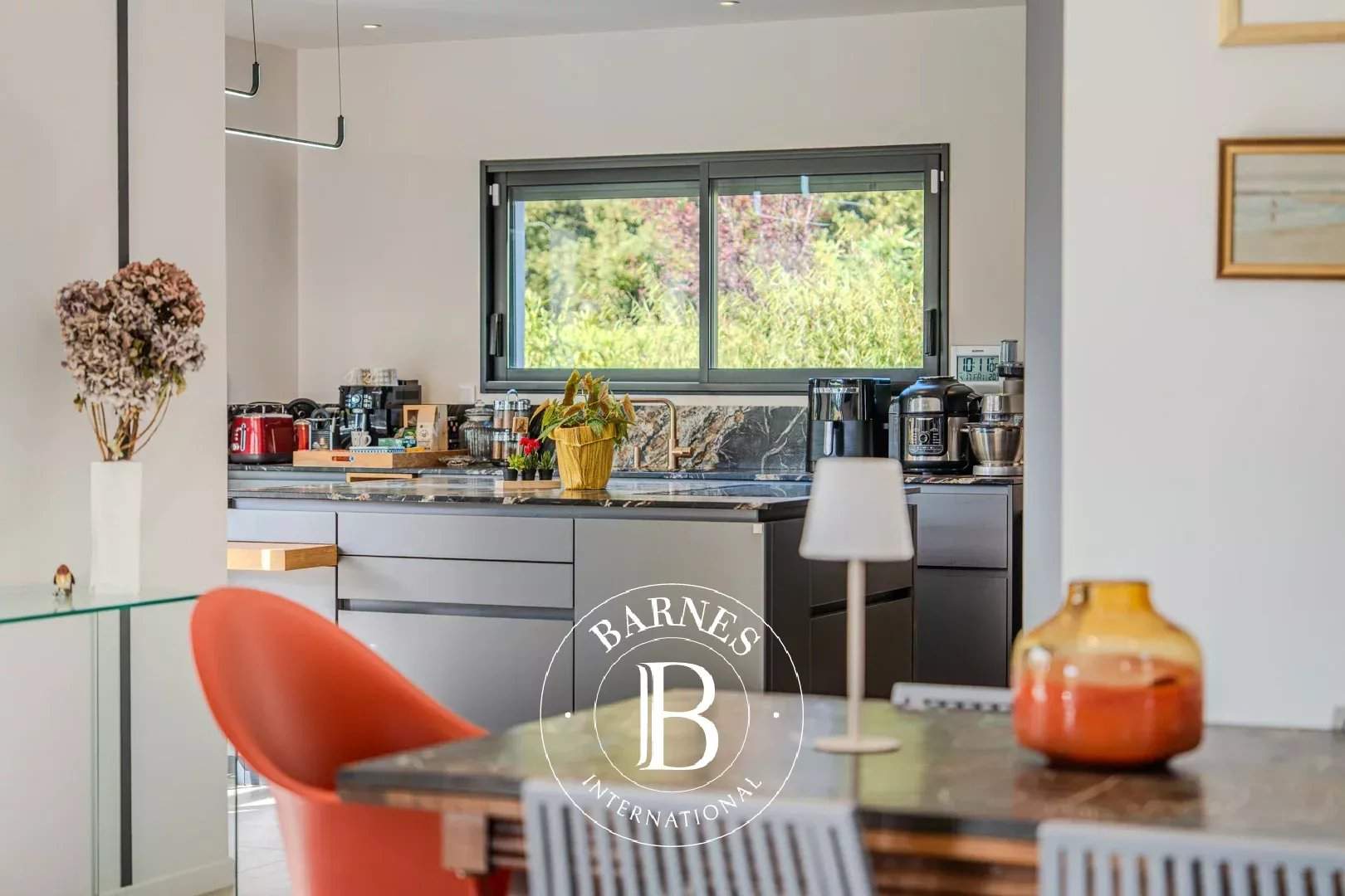 Aix-en-Provence  - Villa 3 Bedrooms - picture 12