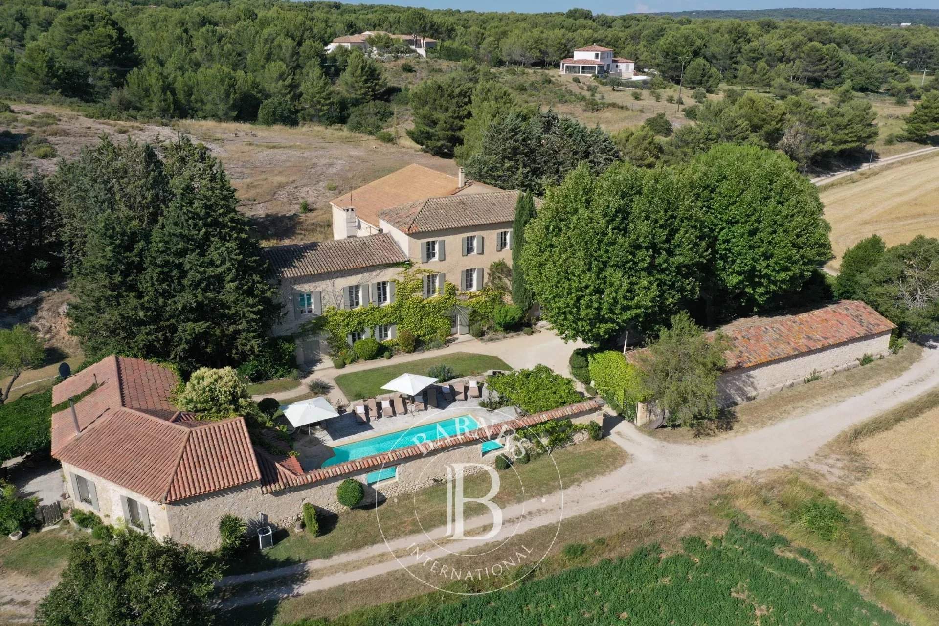 Aix-en-Provence  - Property 10 Bedrooms - picture 2