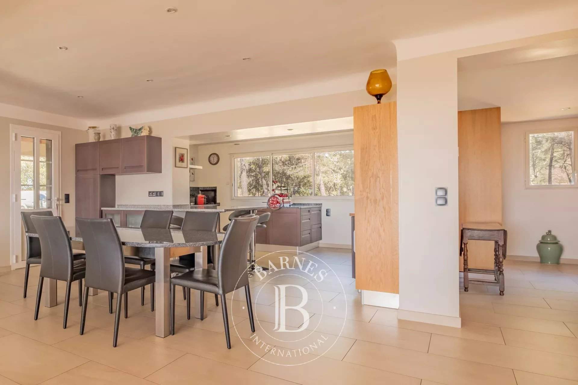 Aix-en-Provence  - House 4 Bedrooms - picture 8