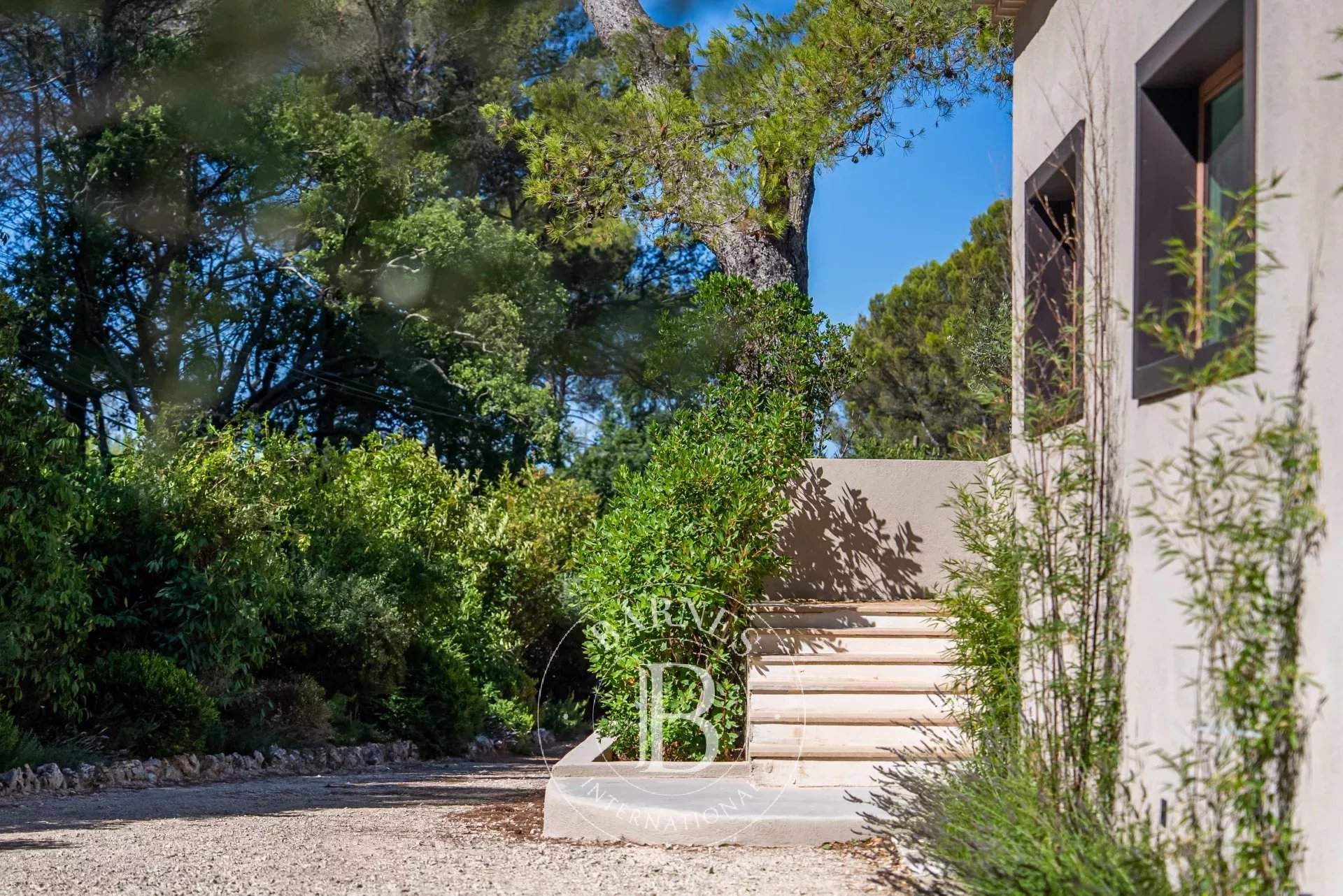 Aix-en-Provence  - House 4 Bedrooms - picture 4