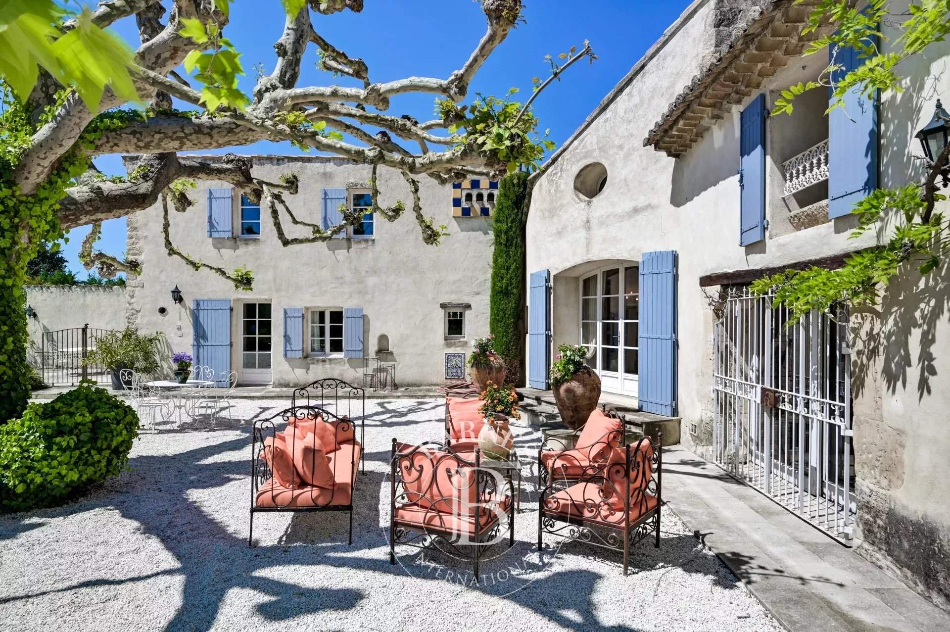 Mallemort  - Maison 22 Pièces 11 Chambres - picture 6