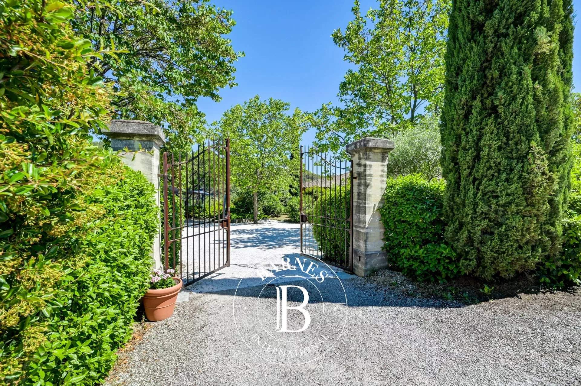 Aix-en-Provence  - House 5 Bedrooms - picture 20