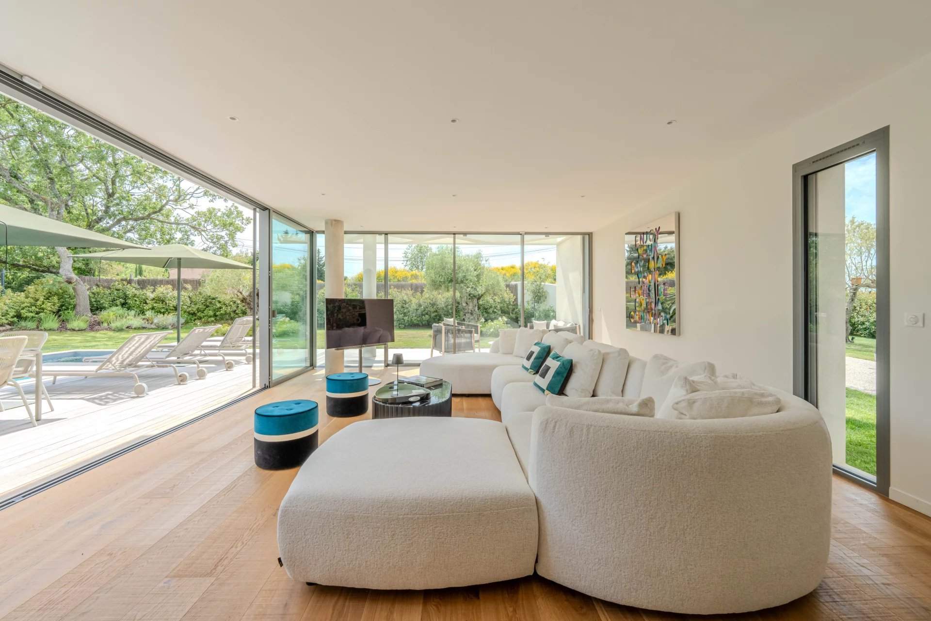 Aix-en-Provence  - Villa 6 Pi&egrave;ces 4 Chambres - picture 5