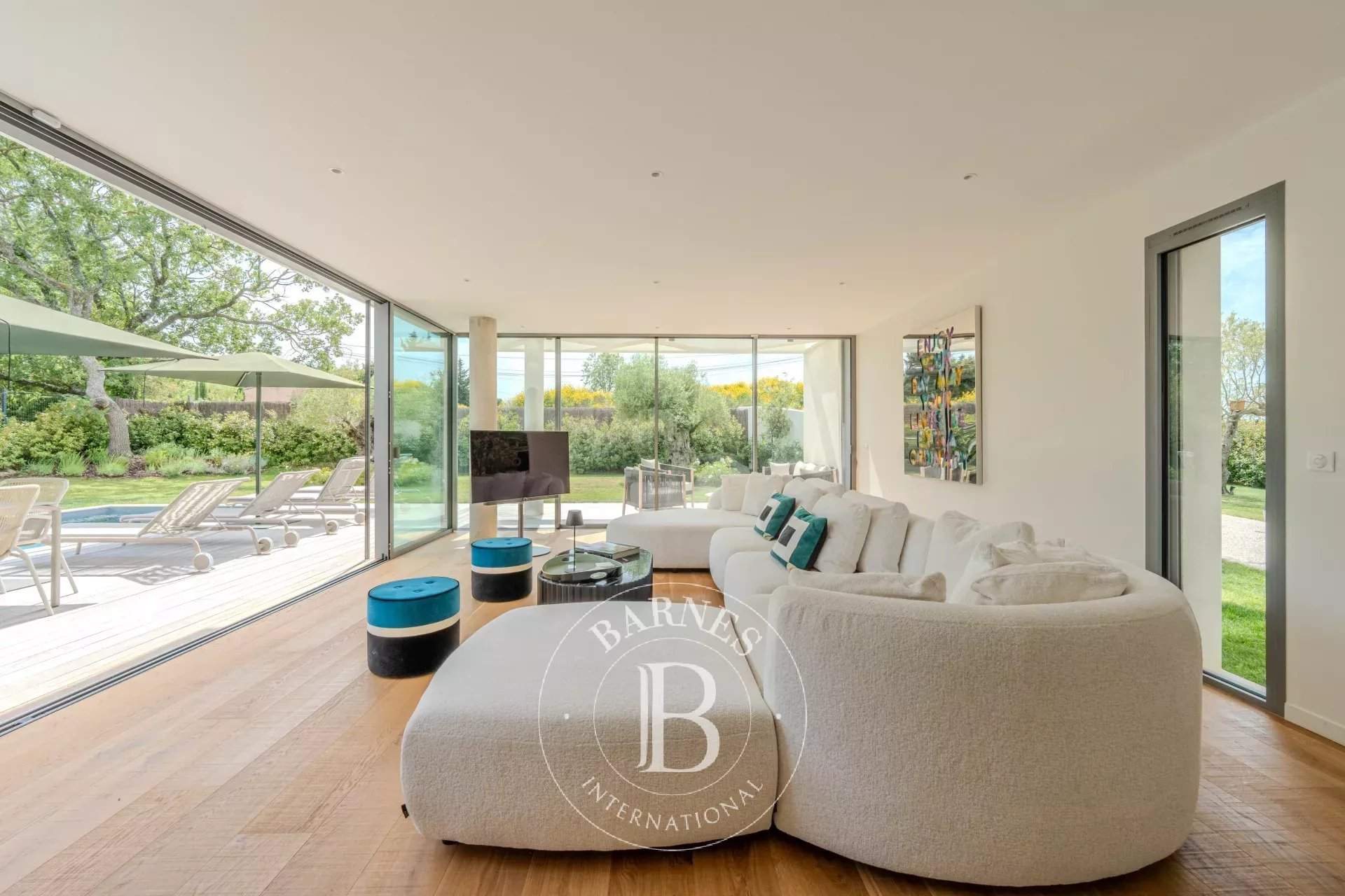 Aix-en-Provence  - Villa 4 Bedrooms - picture 6