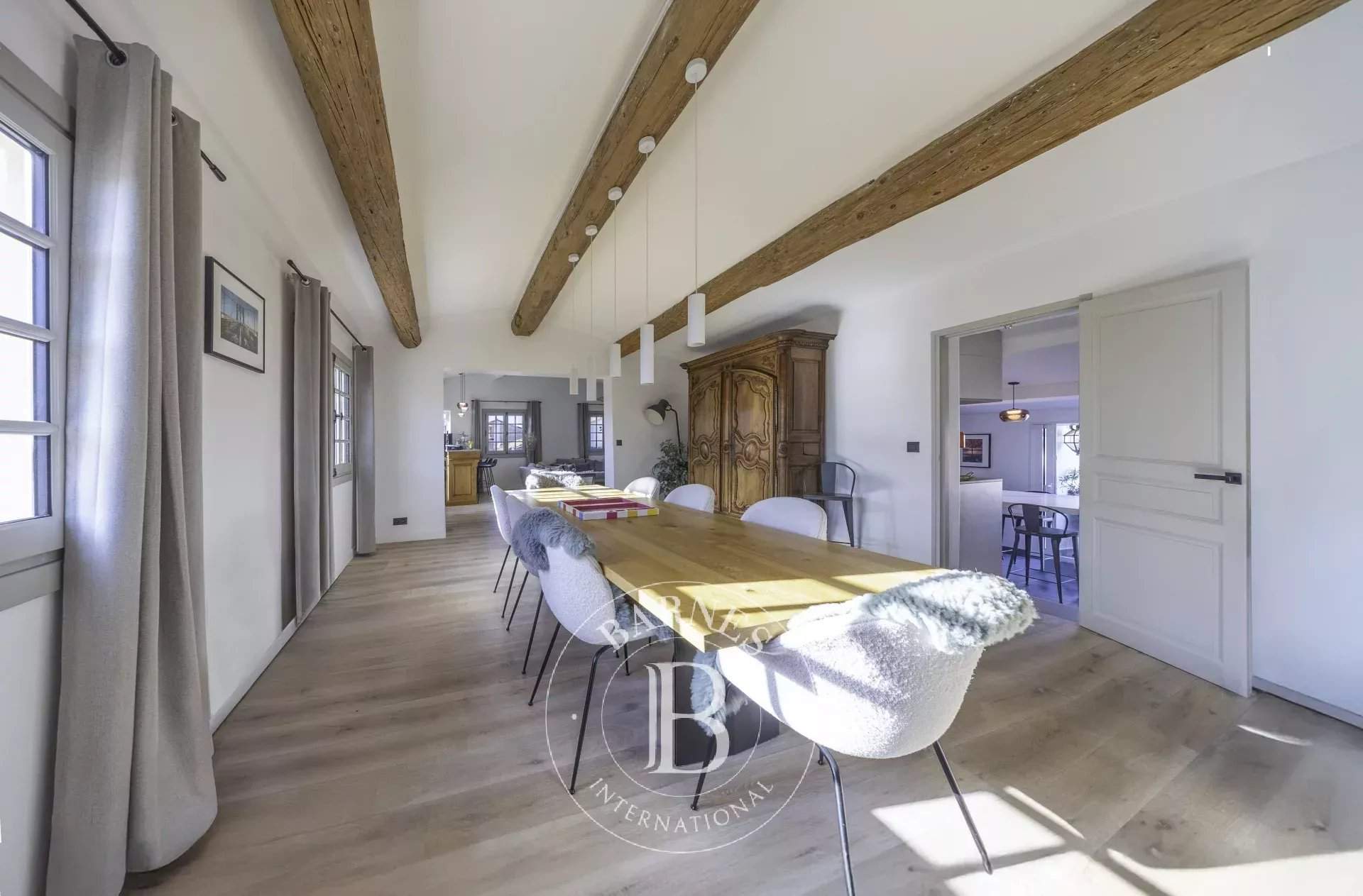 Aix-en-Provence  - Apartment 3 Bedrooms - picture 1