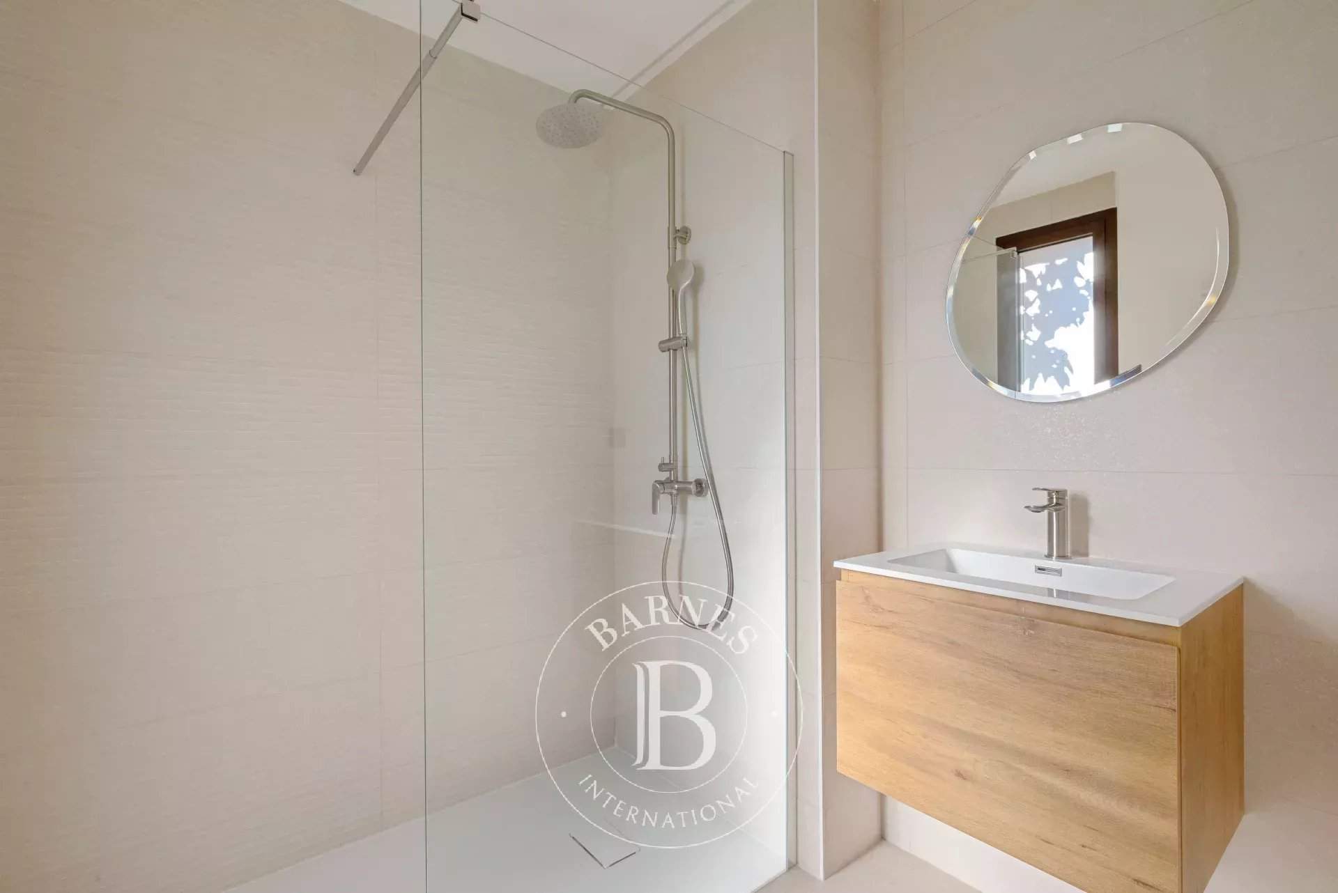 Aix-en-Provence  - House 5 Bedrooms - picture 16
