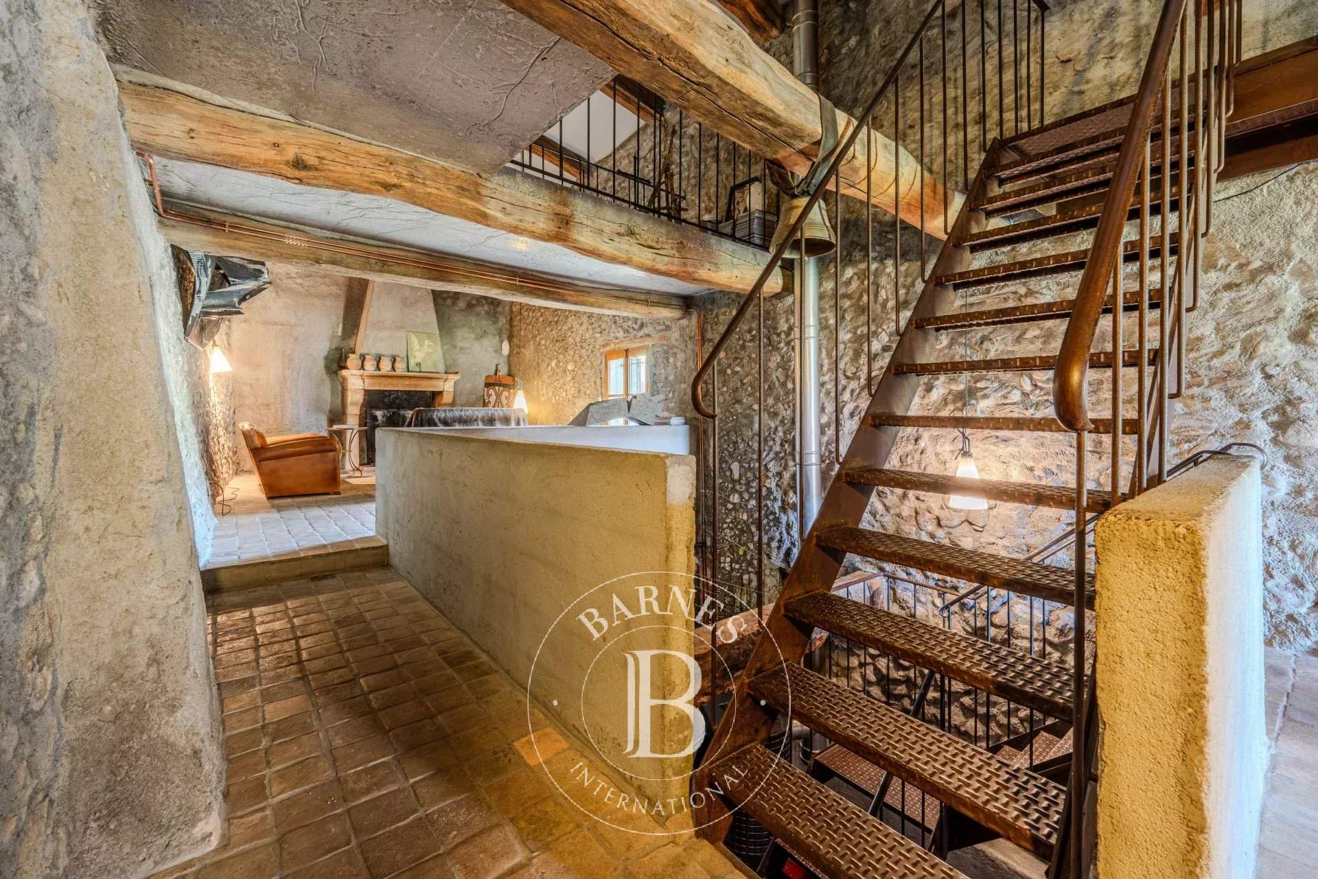 Digne-les-Bains  - Propriété 12 Pi&egrave;ces 3 Chambres - picture 9