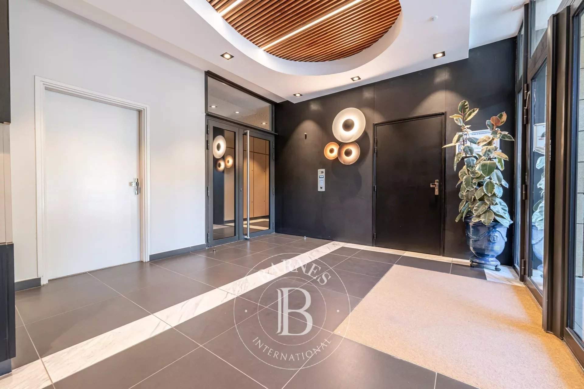 Aix-en-Provence  - Apartment 3 Bedrooms - picture 13