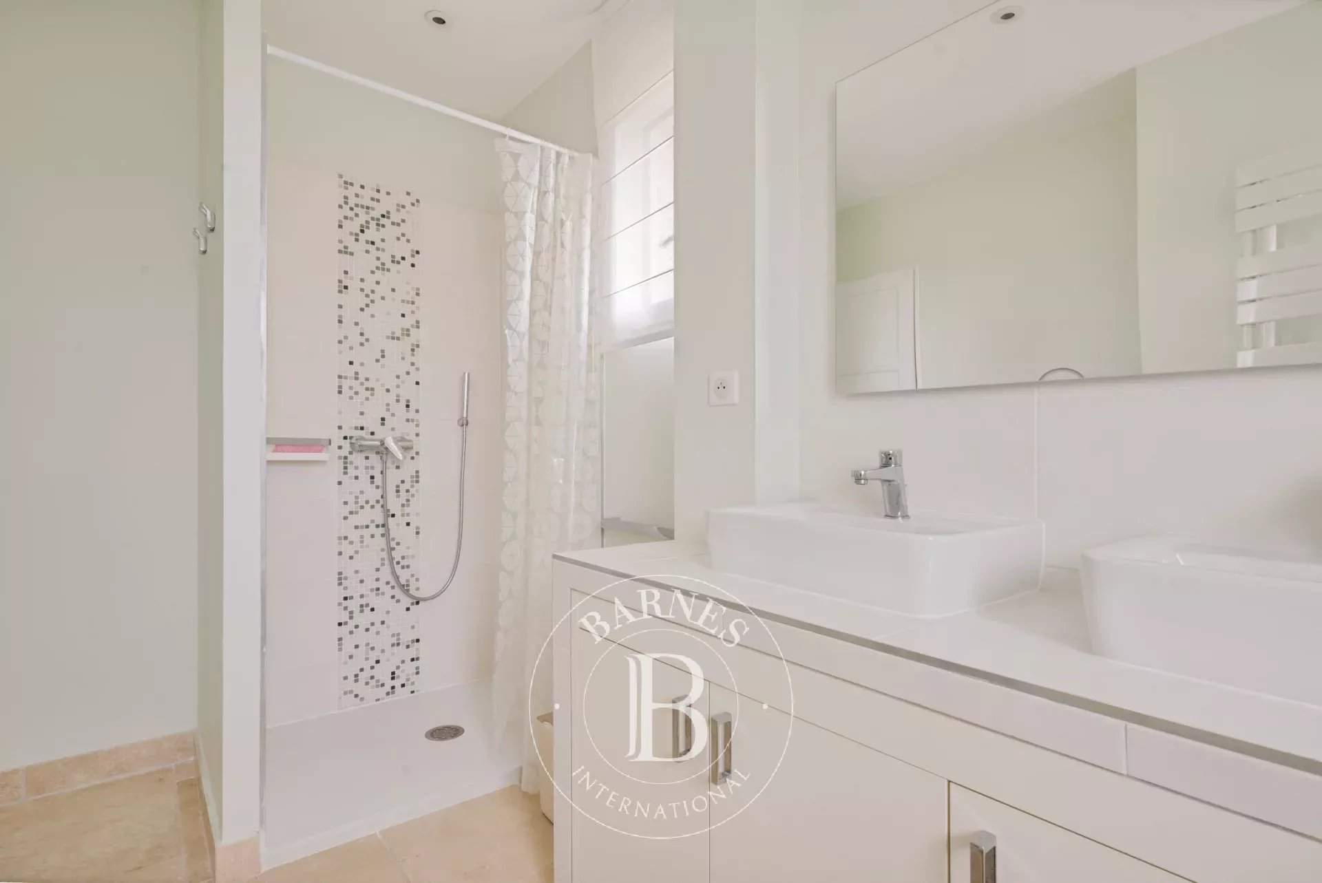 Aix-en-Provence  - House 4 Bedrooms - picture 16