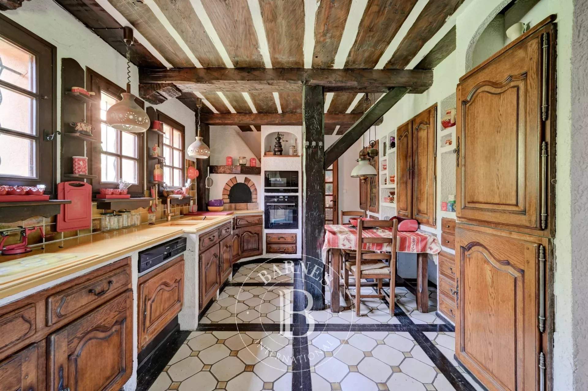 Aix-en-Provence  - House 4 Bedrooms - picture 8