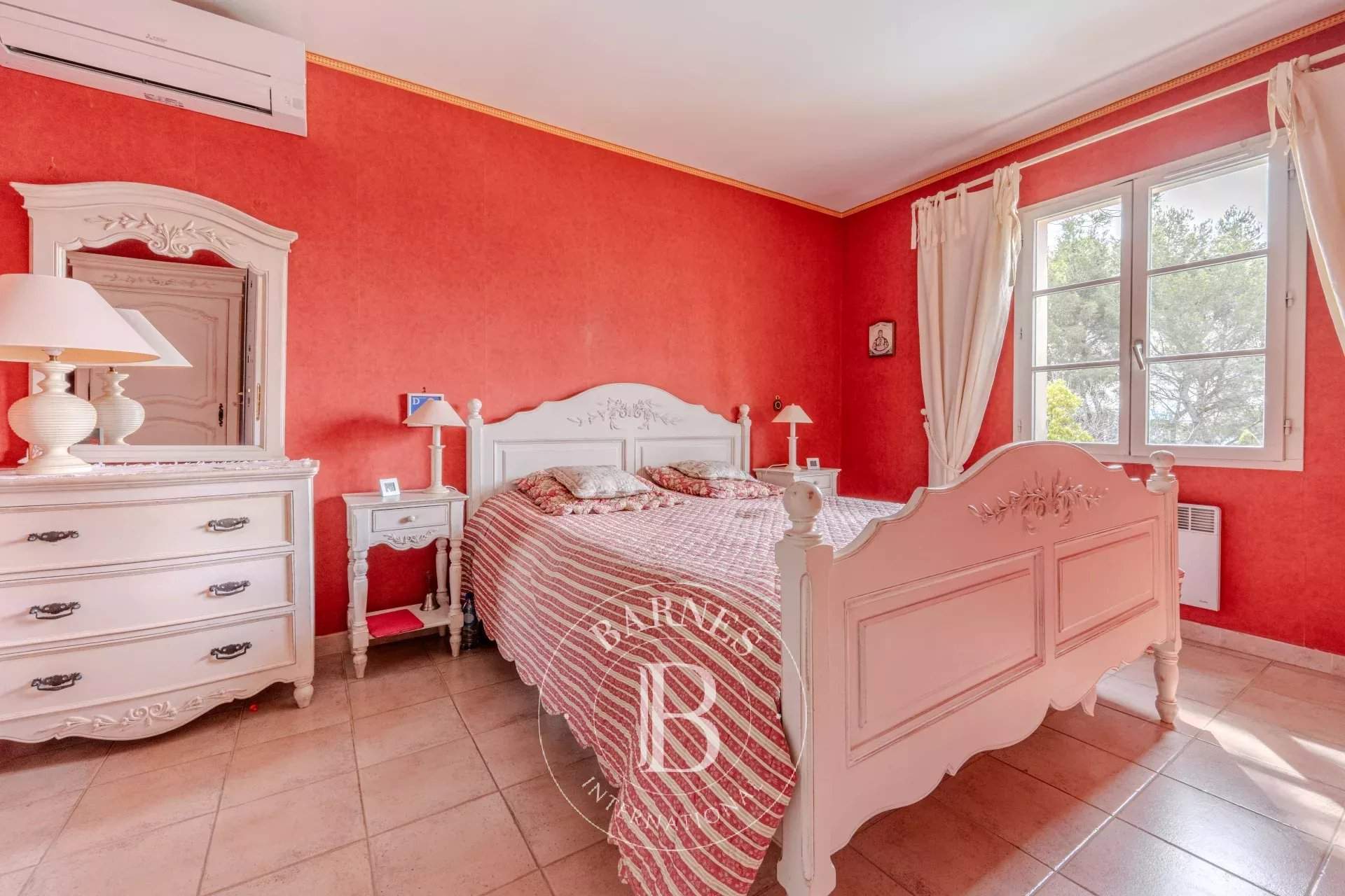 Aix-en-Provence  - House 4 Bedrooms - picture 13