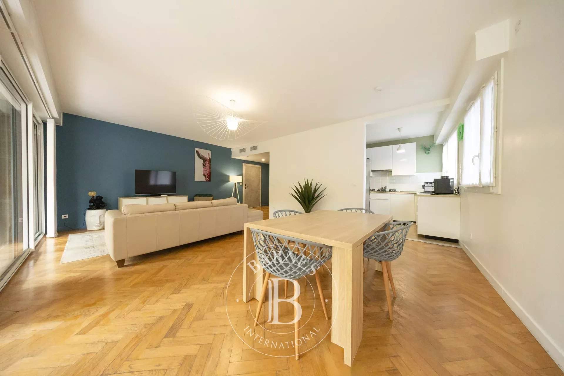 Aix-en-Provence  - Apartment 3 Bedrooms - picture 6