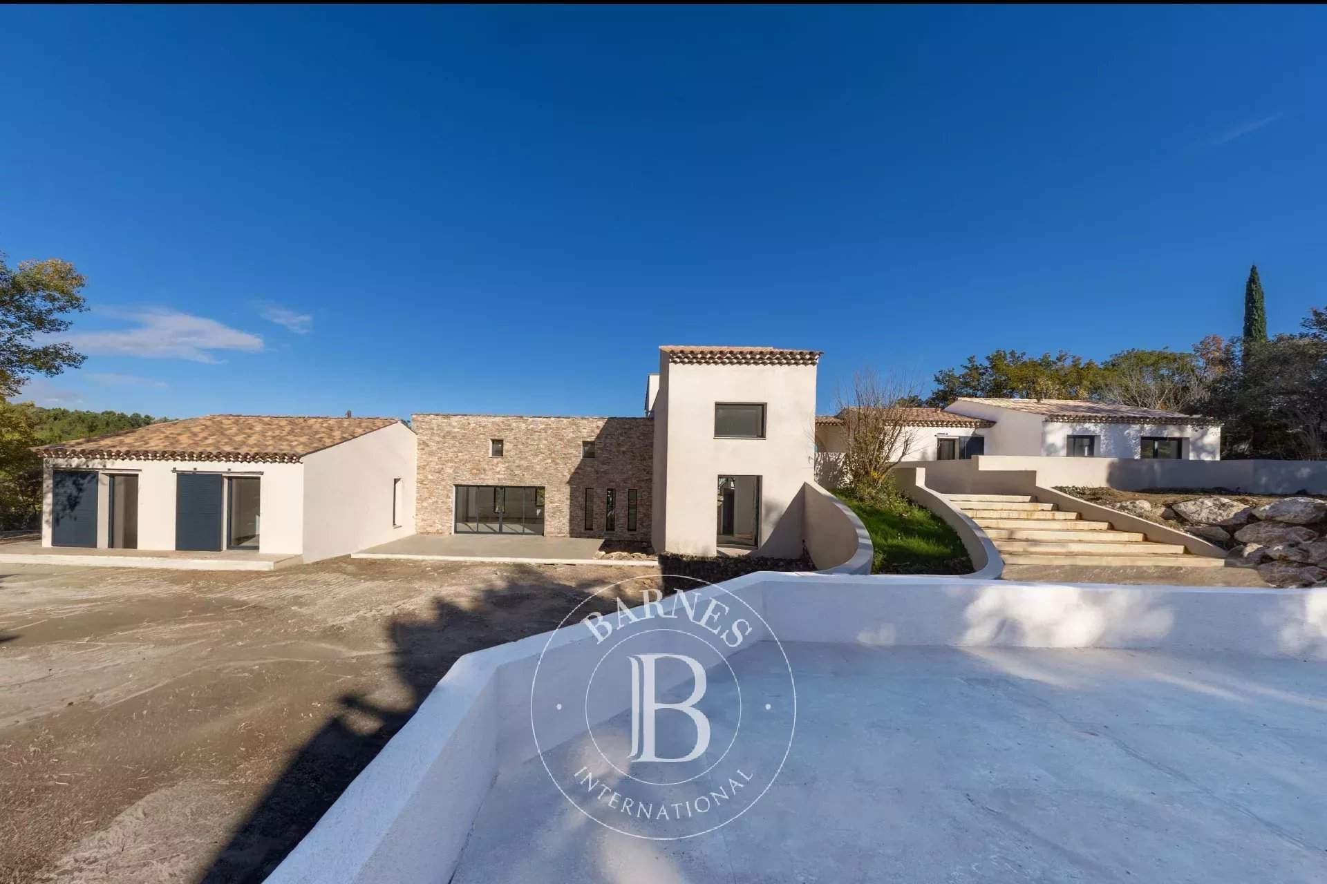 Aix-en-Provence  - Maison 11 Pièces 7 Chambres - picture 18