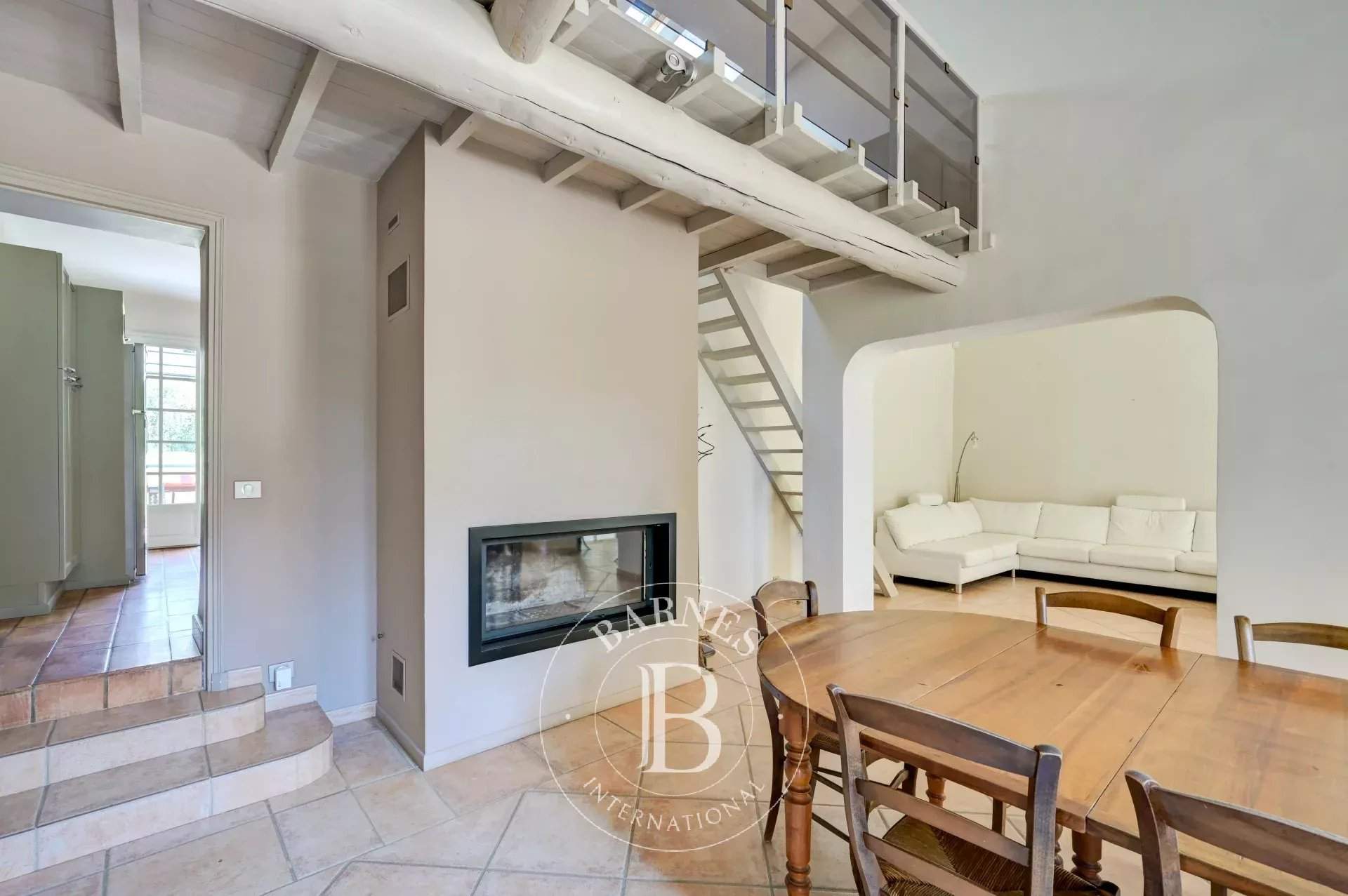 Aix-en-Provence  - House 3 Bedrooms - picture 5