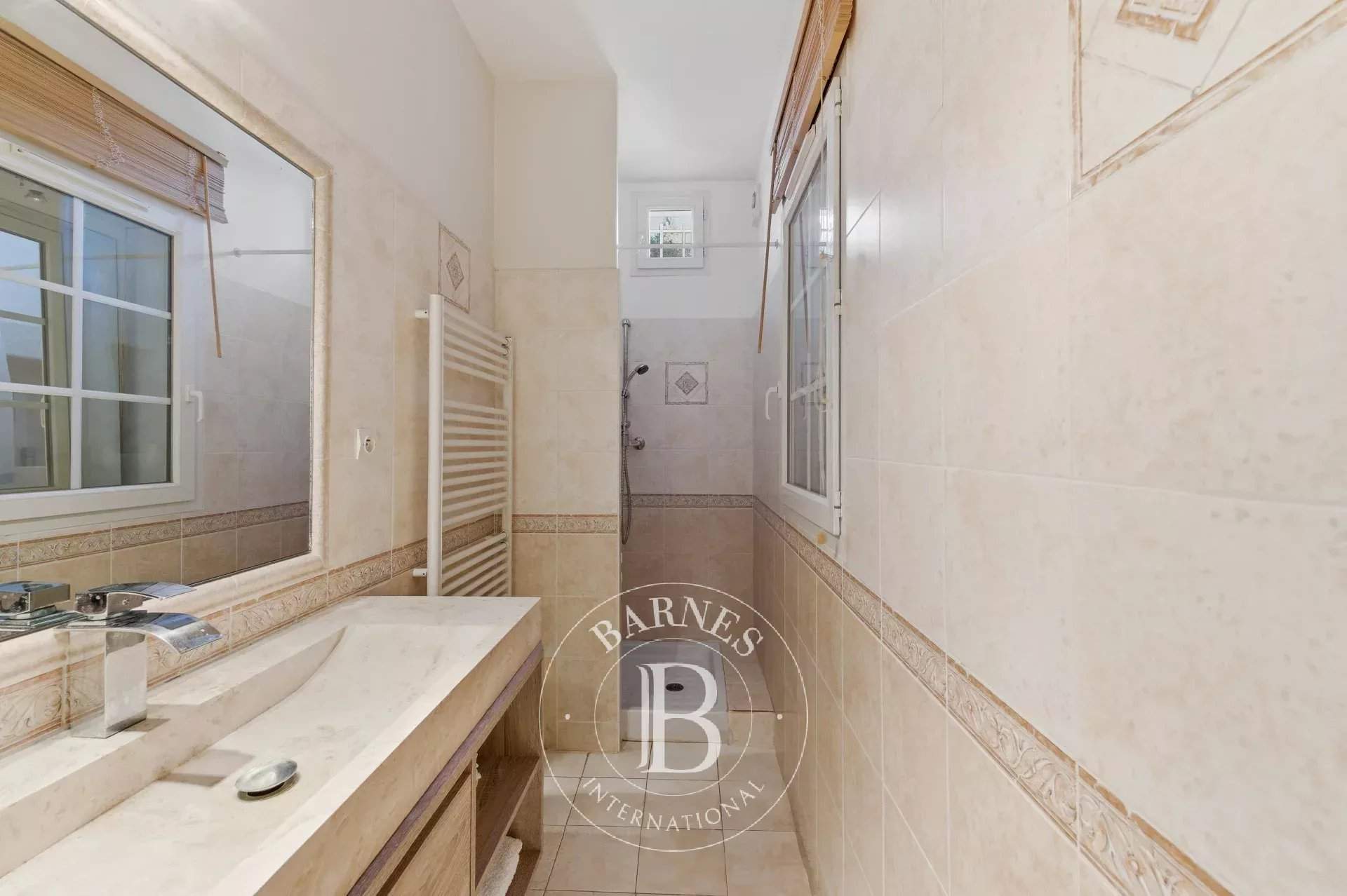 Jouques  - Maison 8 Pi&egrave;ces 5 Chambres - picture 14