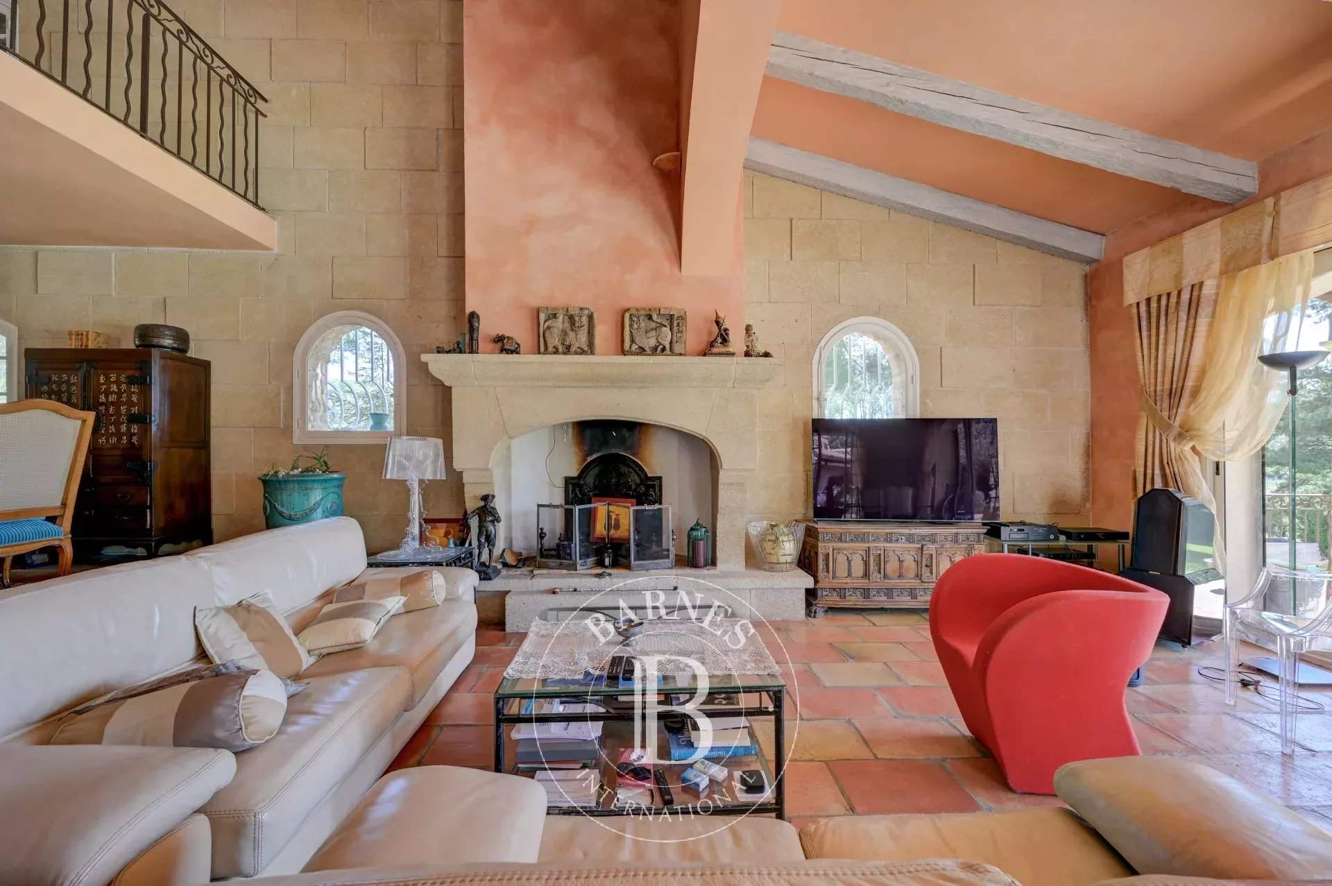 Aix-en-Provence  - Maison 8 Pièces 4 Chambres - picture 12