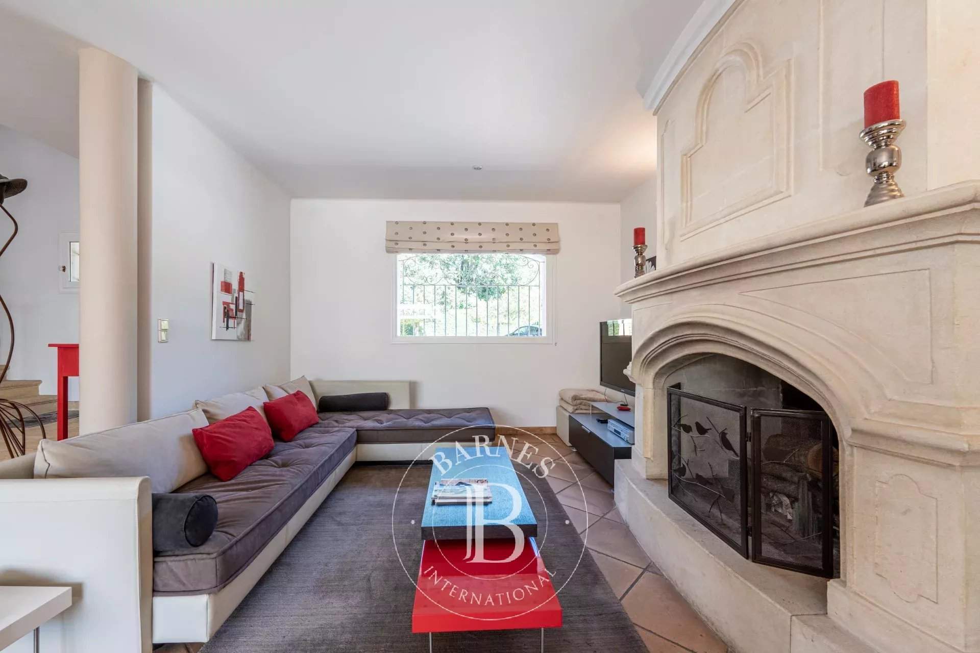 Aix-en-Provence  - Maison 10 Pi&egrave;ces 5 Chambres - picture 8