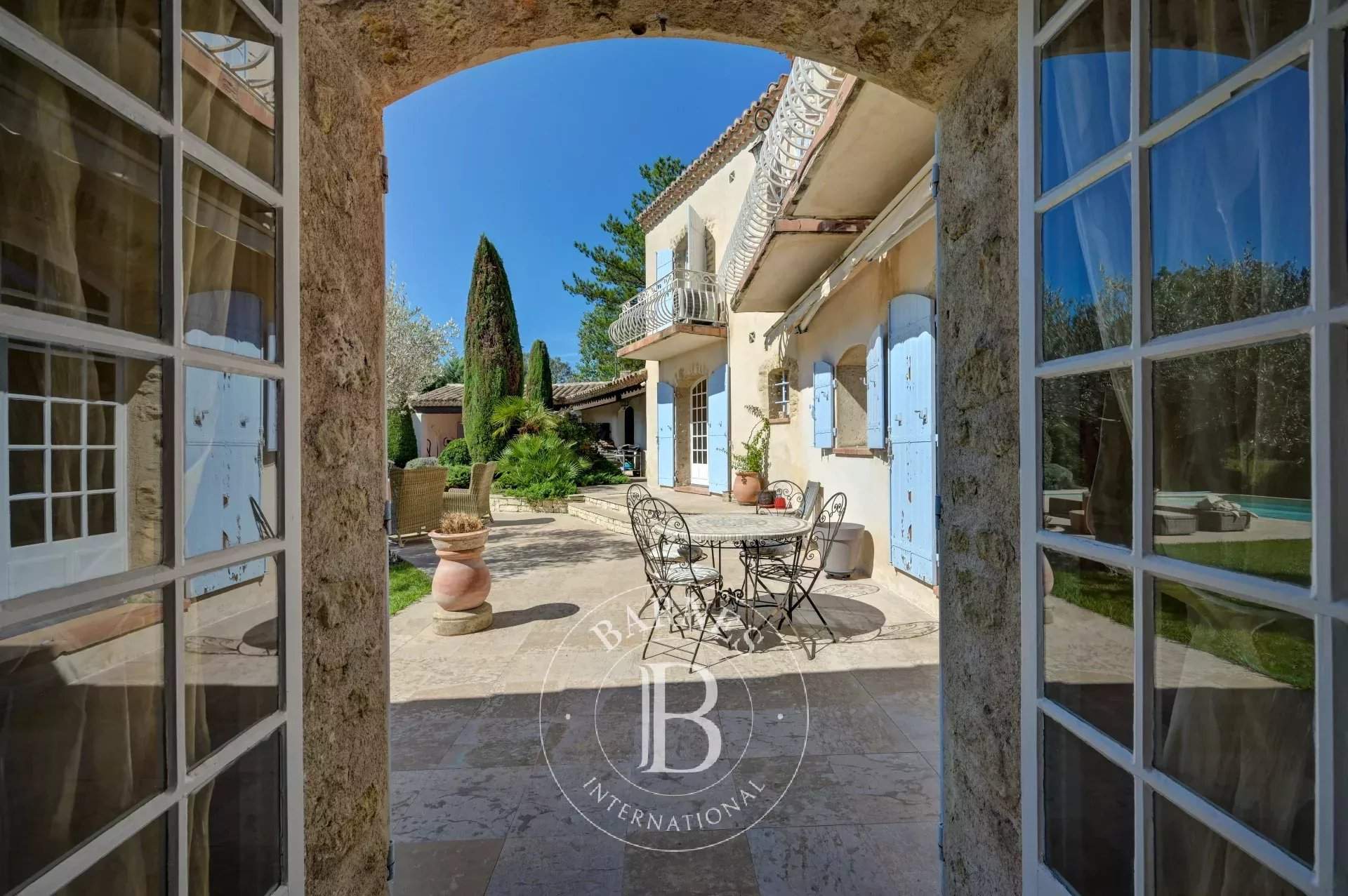 Aix-en-Provence  - House 4 Bedrooms - picture 18