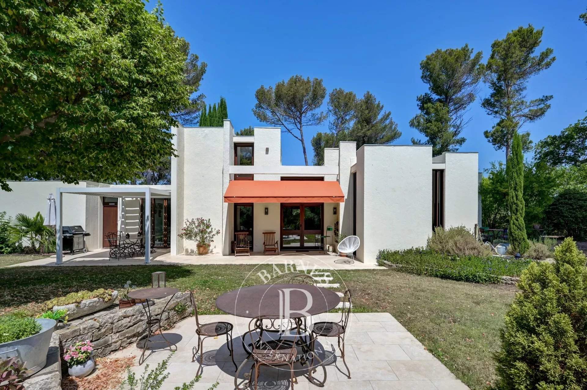 Aix-en-Provence  - House 4 Bedrooms - picture 1