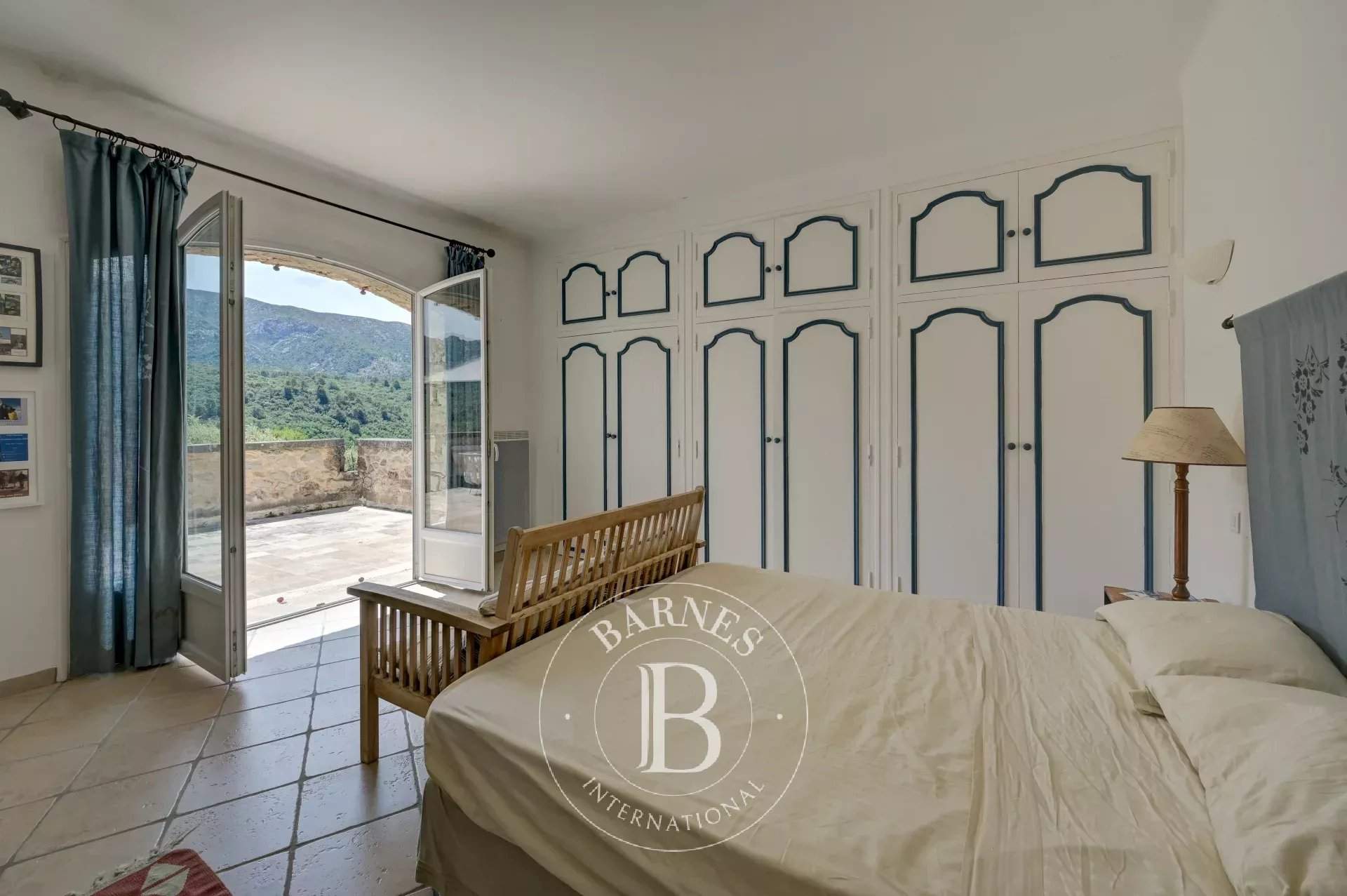 Aix-en-Provence  - House 6 Bedrooms - picture 11