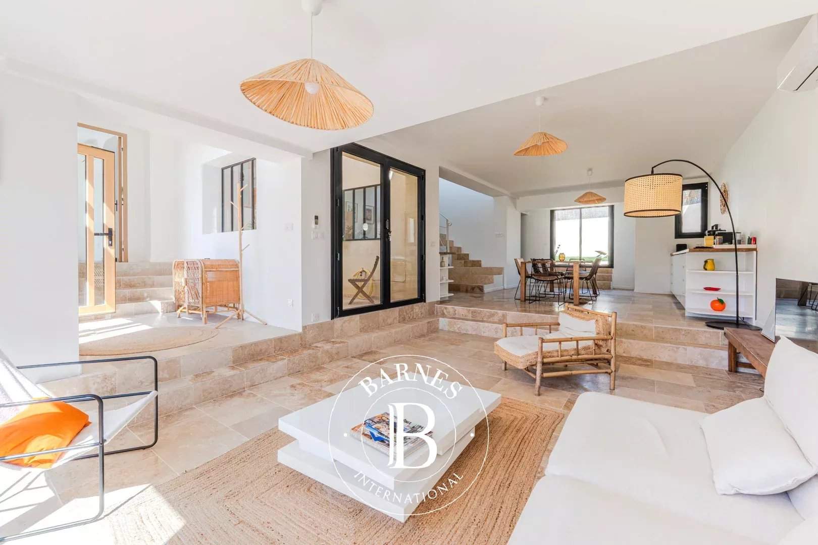 Aix-en-Provence  - House 6 Bedrooms - picture 12