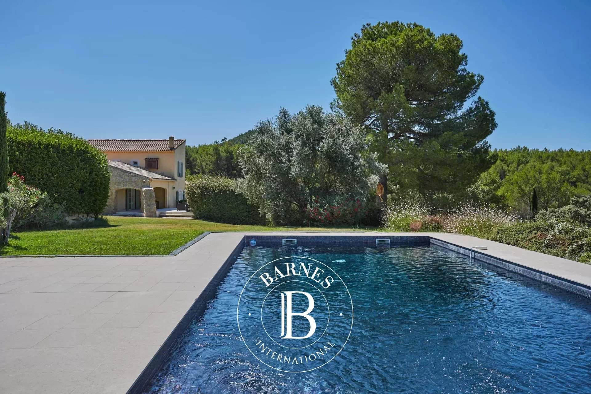 Aix-en-Provence  - Property 6 Bedrooms - picture 1