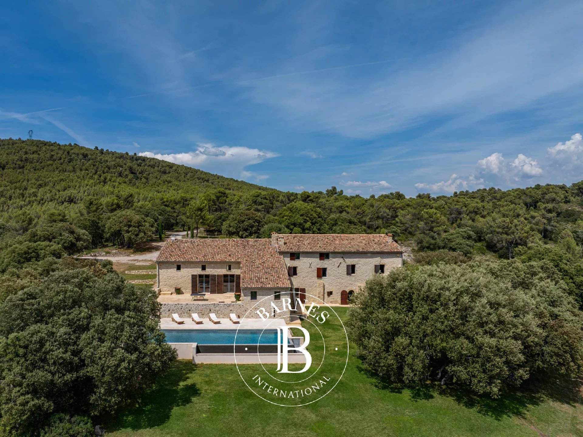 Aix-en-Provence  - Property 7 Bedrooms - picture 2