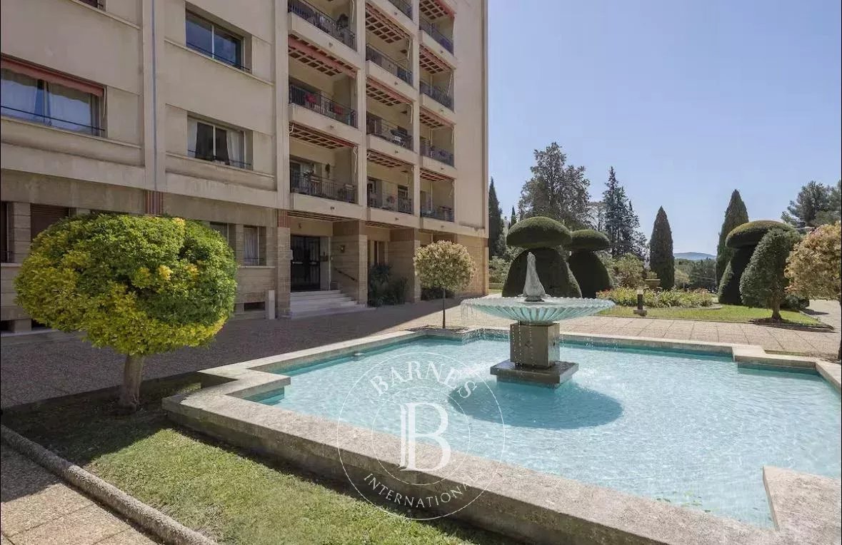 Aix-en-Provence  - Apartment 2 Bedrooms - picture 12