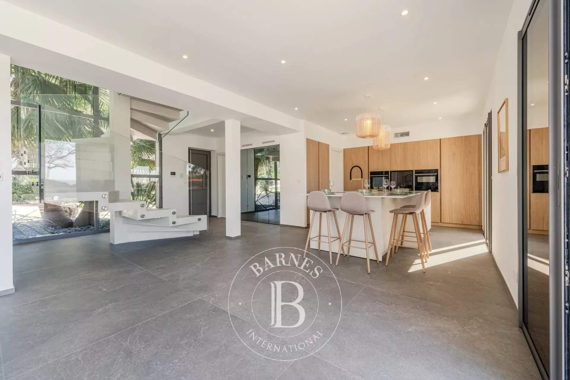 Aix-en-Provence  - House 4 Bedrooms - picture 8