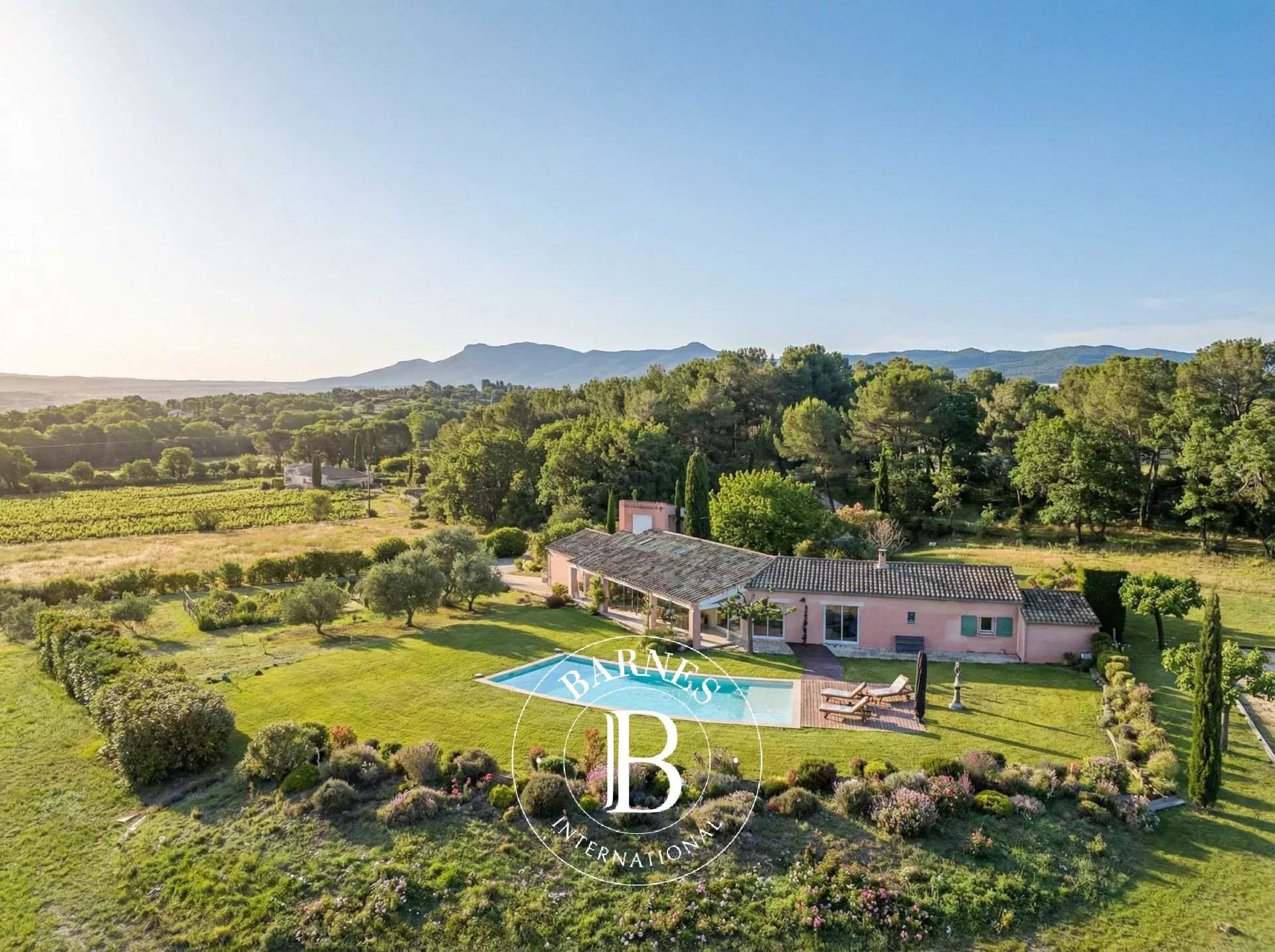 Aix-en-Provence  - House  - picture 1