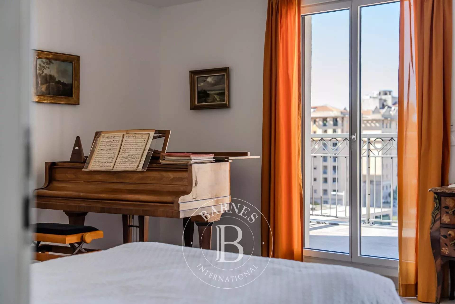 Aix-en-Provence  - Apartment 3 Bedrooms - picture 12