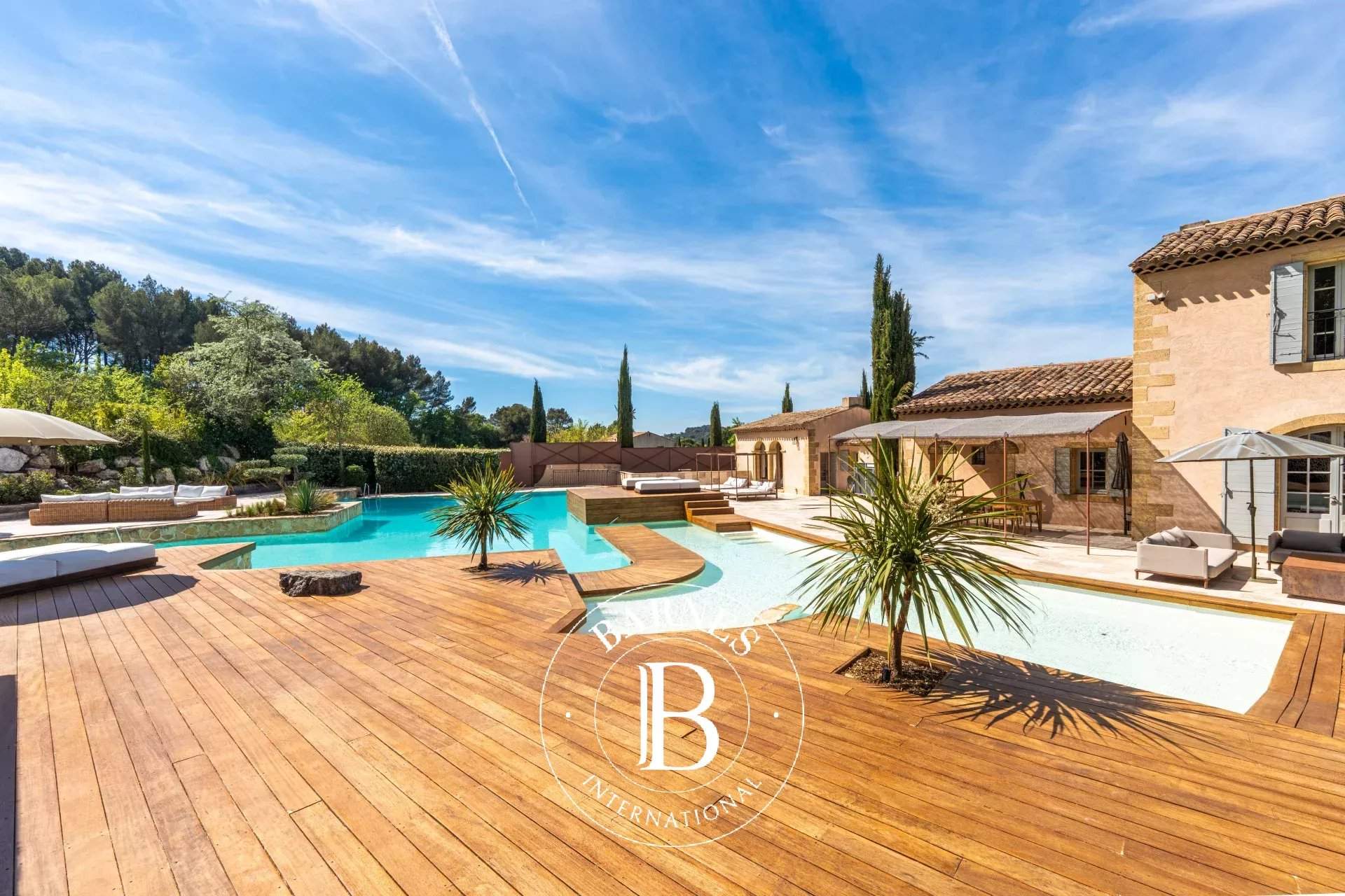 Aix-en-Provence  - Mas 12 Pi&egrave;ces 8 Chambres - picture 5