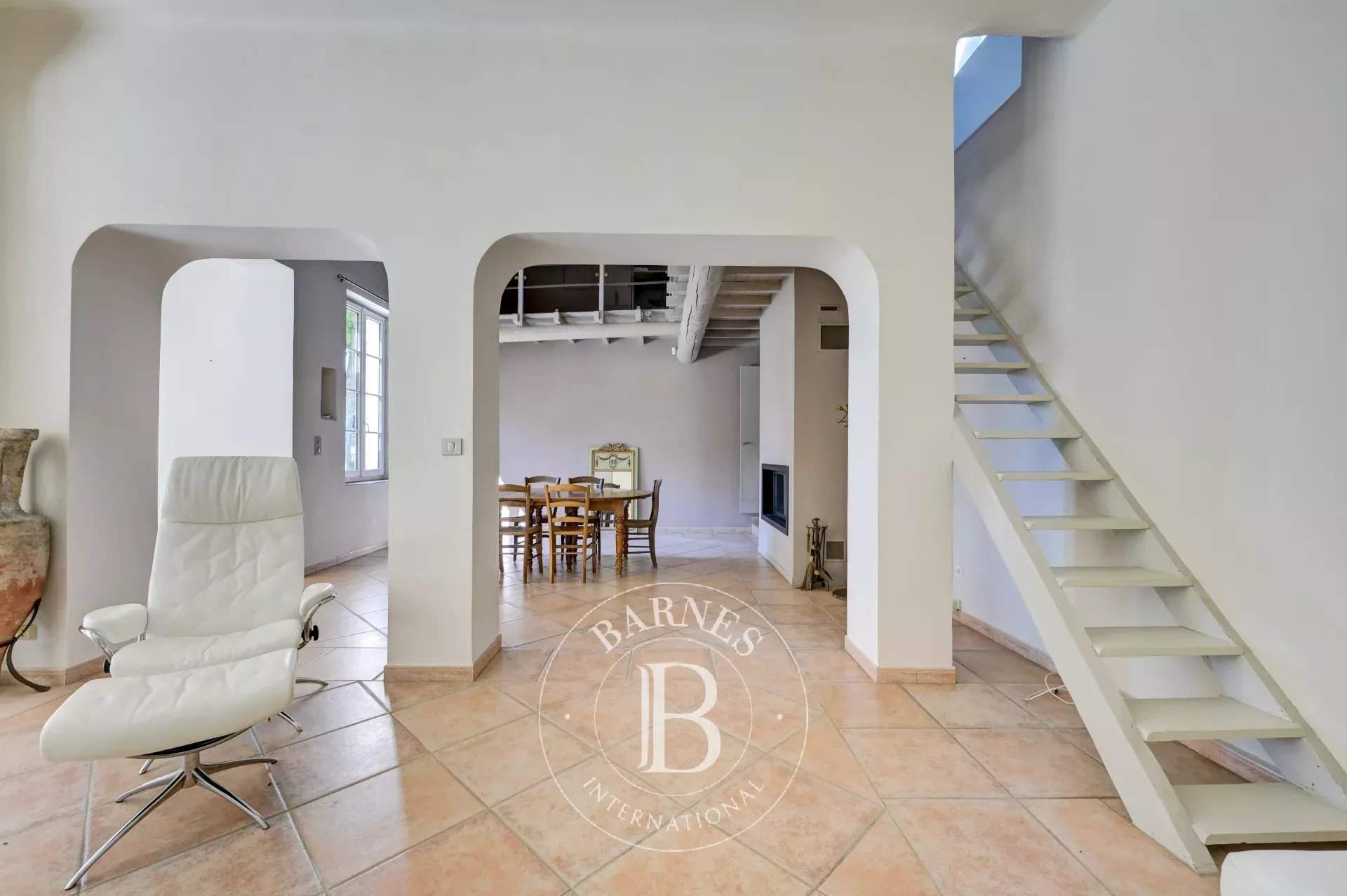 Aix-en-Provence  - House 3 Bedrooms - picture 8